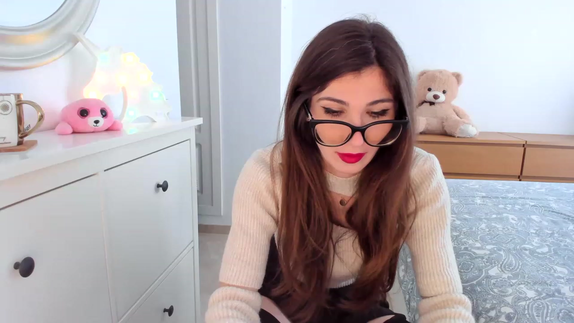 Gallery image thumbnail from LlamaTellU's myfreecams stream on, 03/03/2023, 09:01 image 11 of 20