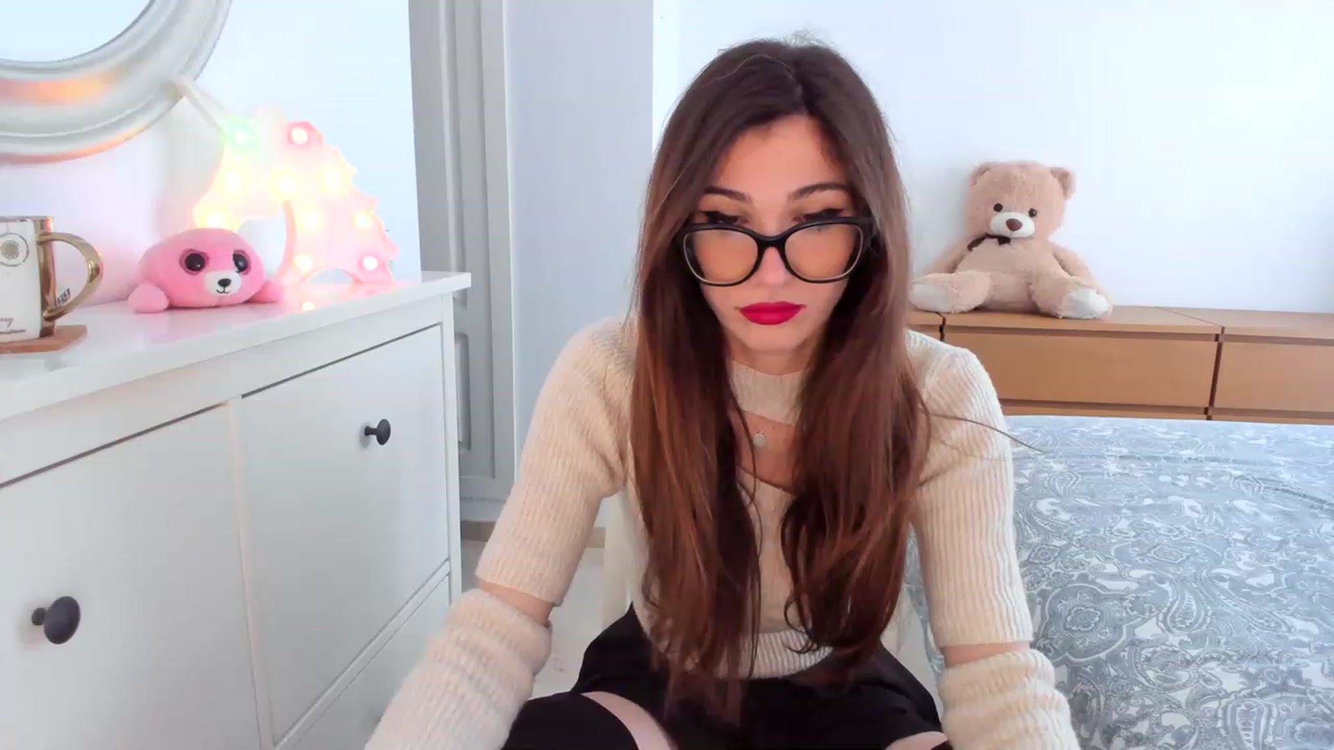 Gallery image thumbnail from LlamaTellU's myfreecams stream on, 03/03/2023, 09:01 image 14 of 20