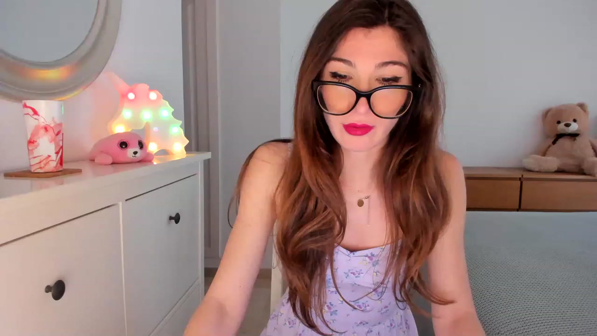 Gallery image thumbnail from LlamaTellU's myfreecams stream on, 03/06/2023, 08:28 image 8 of 20
