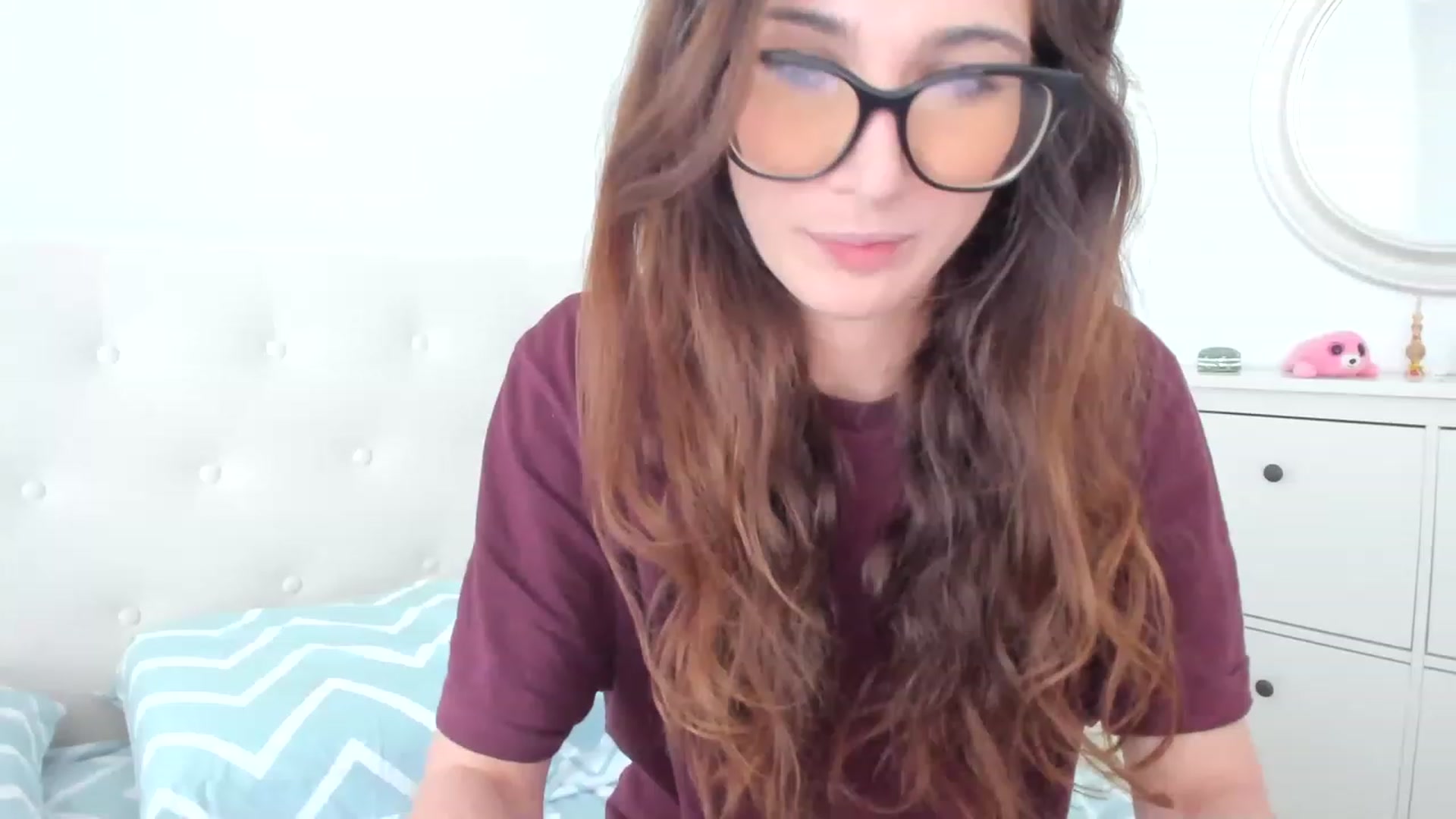 Gallery image thumbnail from LlamaTellU's myfreecams stream on, 03/17/2023, 09:16 image 10 of 20