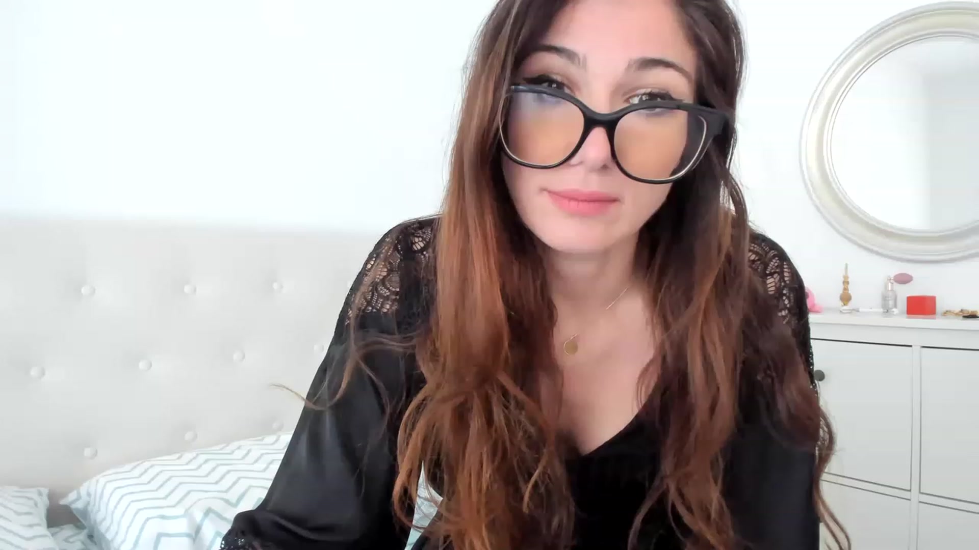 Gallery image thumbnail from LlamaTellU's myfreecams stream on, 03/21/2023, 09:23 image 13 of 20