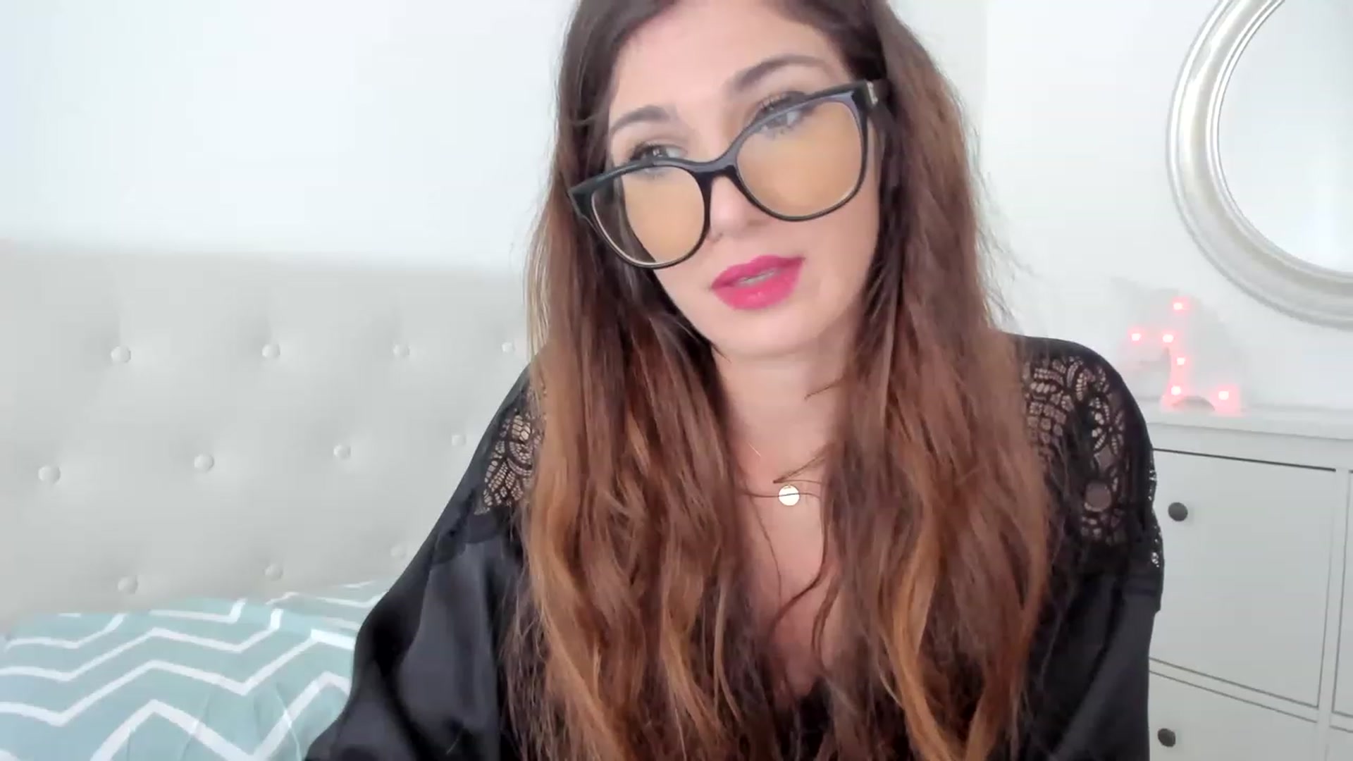 Gallery image thumbnail from LlamaTellU's myfreecams stream on, 04/07/2023, 08:18 image 17 of 20