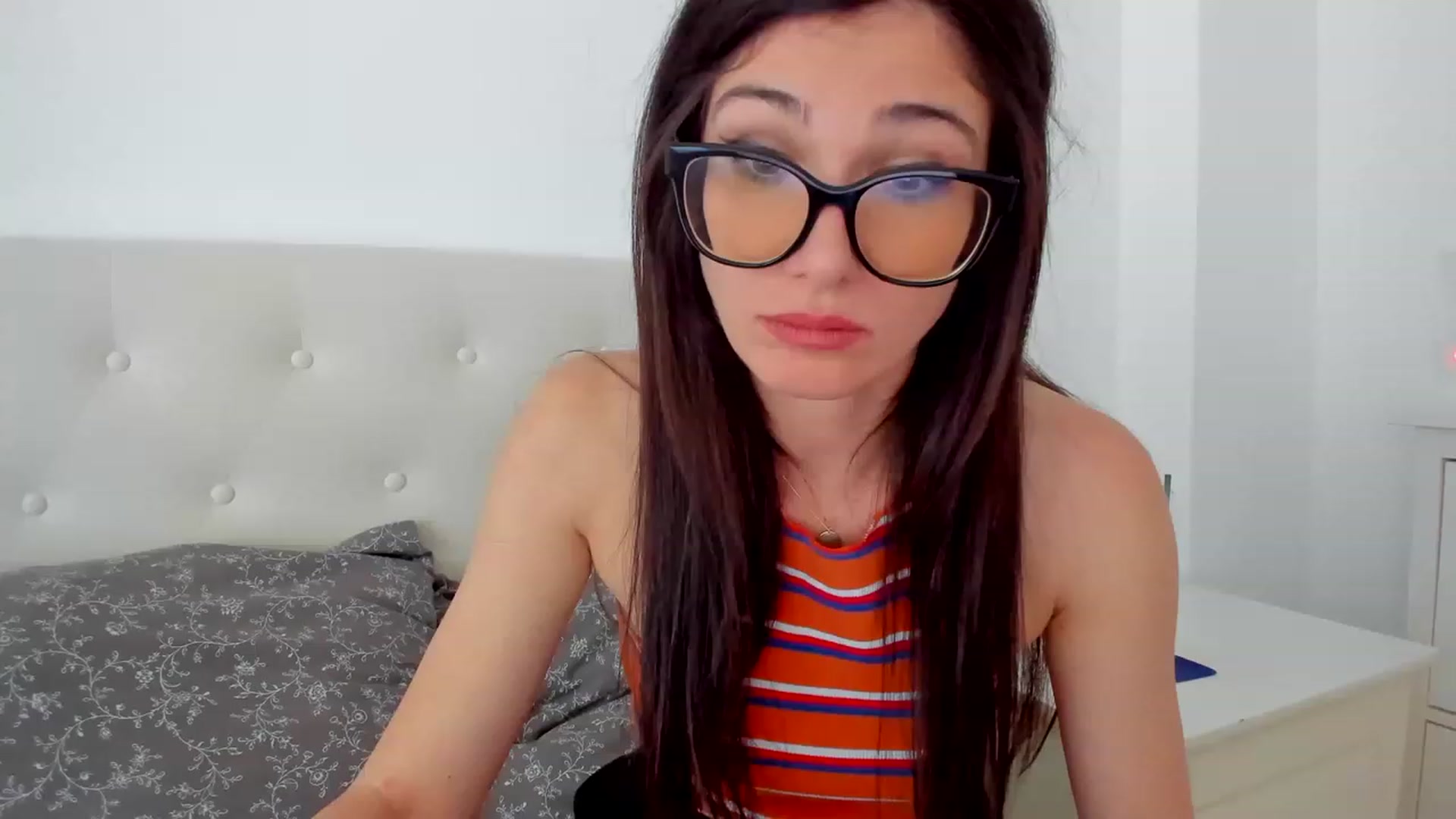Gallery image thumbnail from LlamaTellU's myfreecams stream on, 04/21/2023, 08:17 image 12 of 20