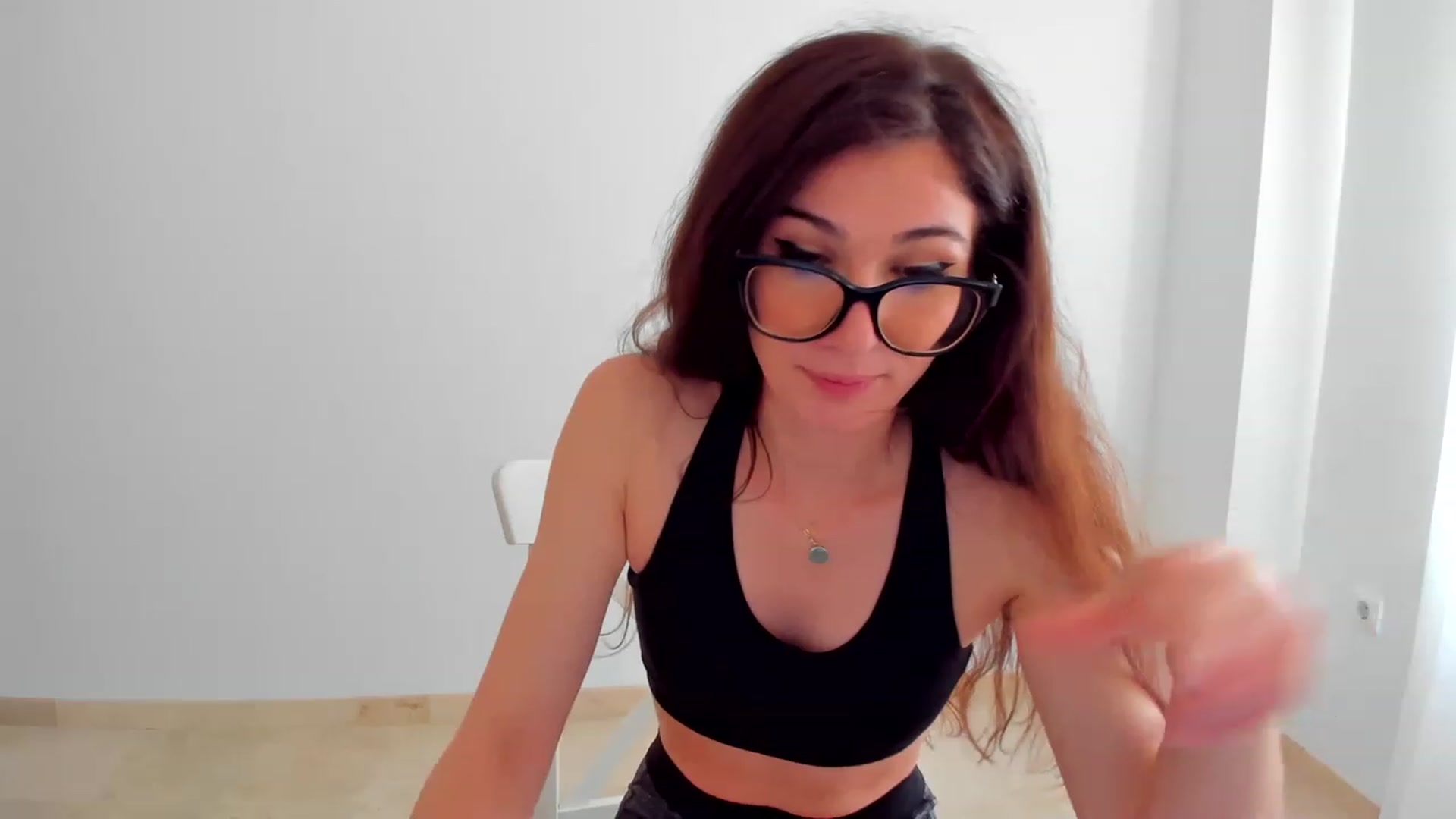 Gallery image thumbnail from LlamaTellU's myfreecams stream on, 06/02/2023, 08:22 image 12 of 20
