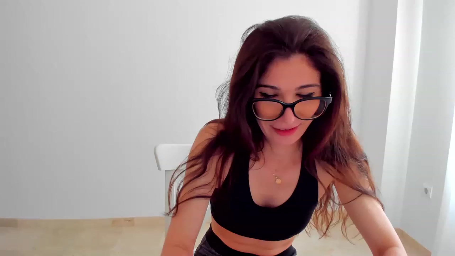 Gallery image thumbnail from LlamaTellU's myfreecams stream on, 06/02/2023, 08:22 image 16 of 20