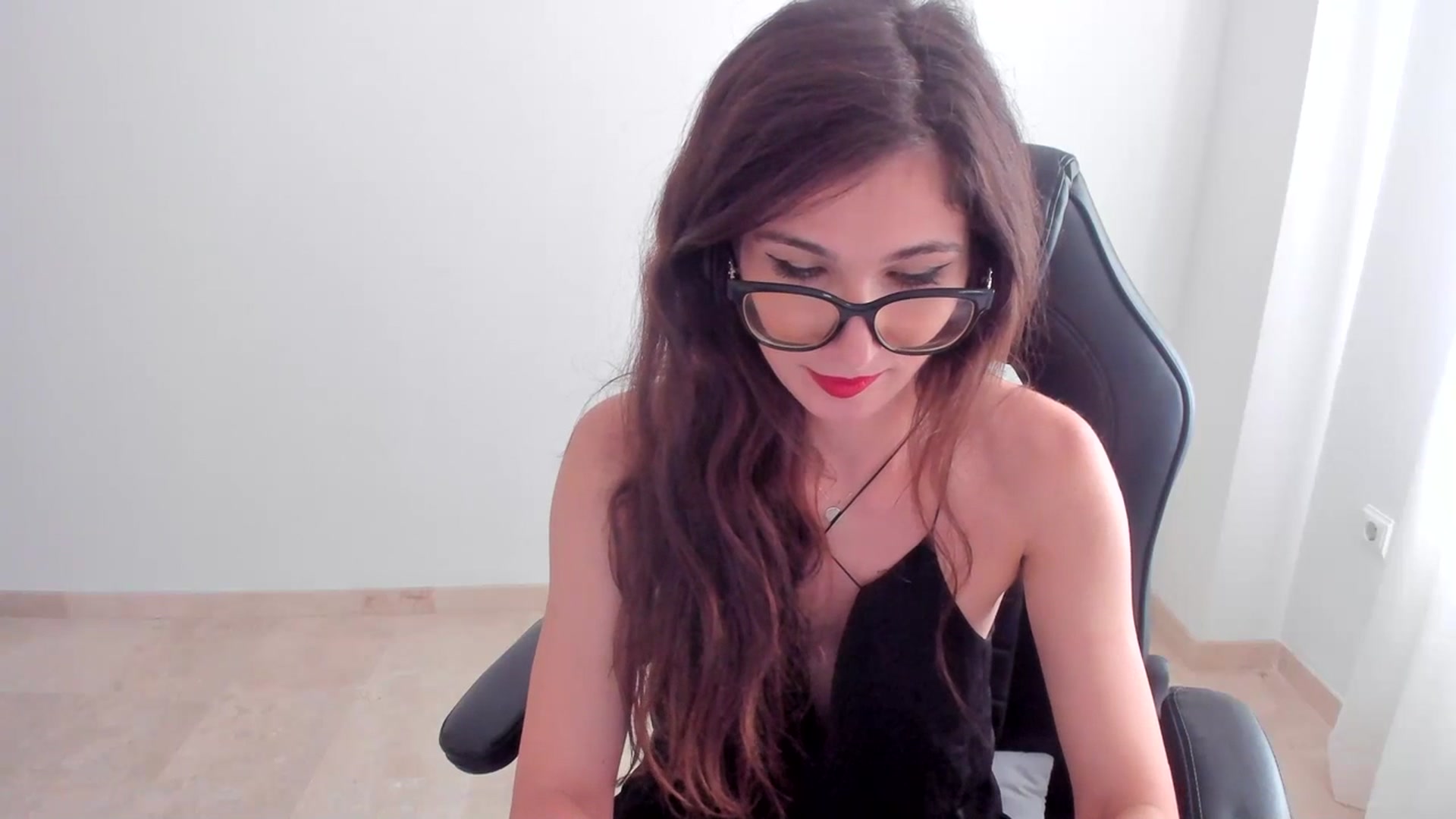 Gallery image thumbnail from LlamaTellU's myfreecams stream on, 07/16/2023, 07:58 image 16 of 20