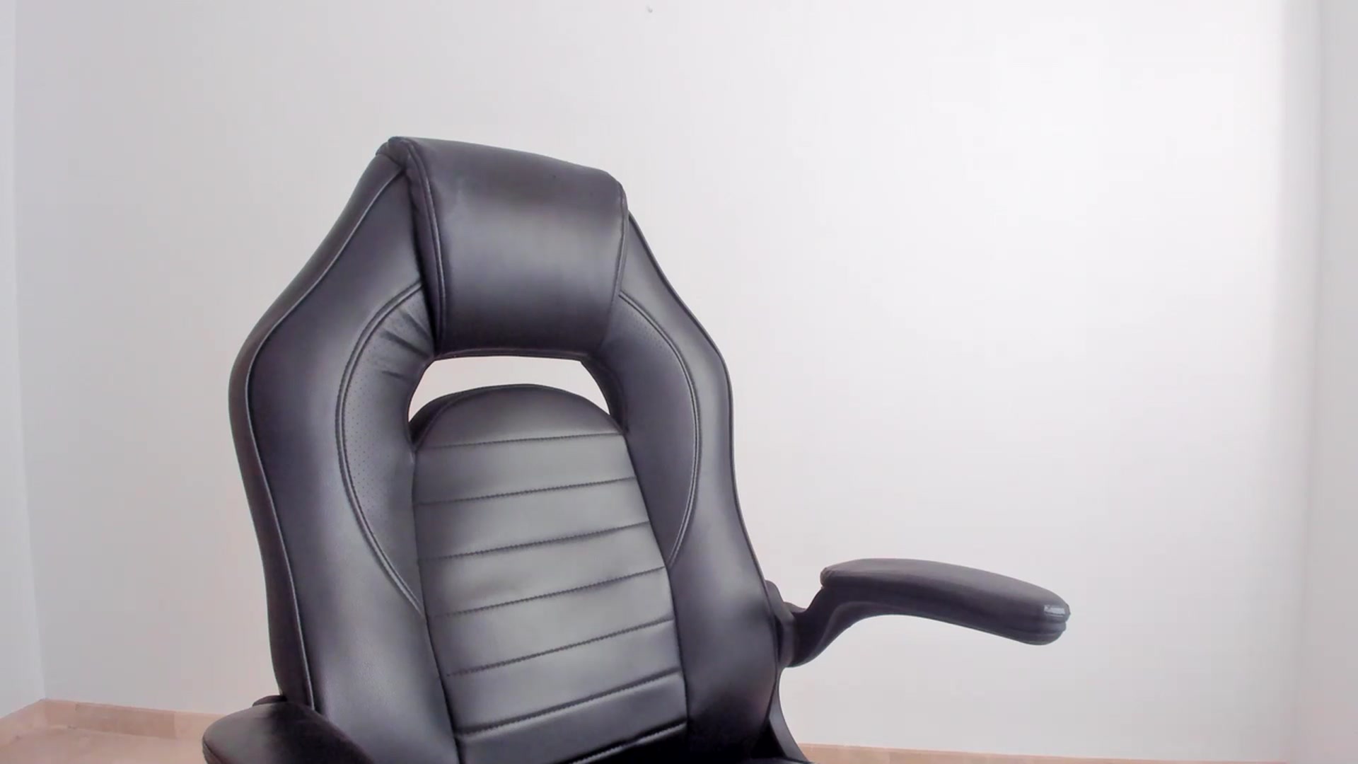 Gallery image thumbnail from LlamaTellU's myfreecams stream on, 07/20/2023, 08:21 image 2 of 20