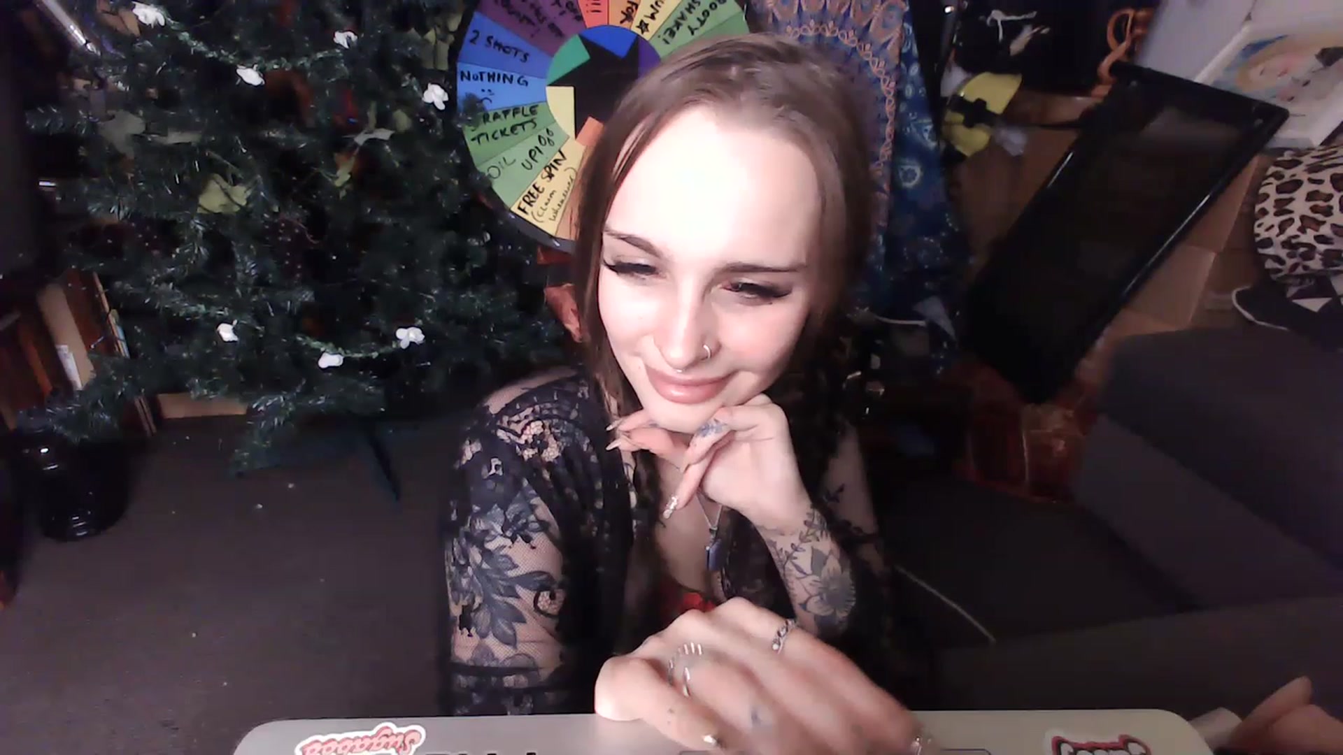 Gallery image thumbnail from Llittlellama's myfreecams stream on, 12/02/2022, 11:19 image 5 of 20