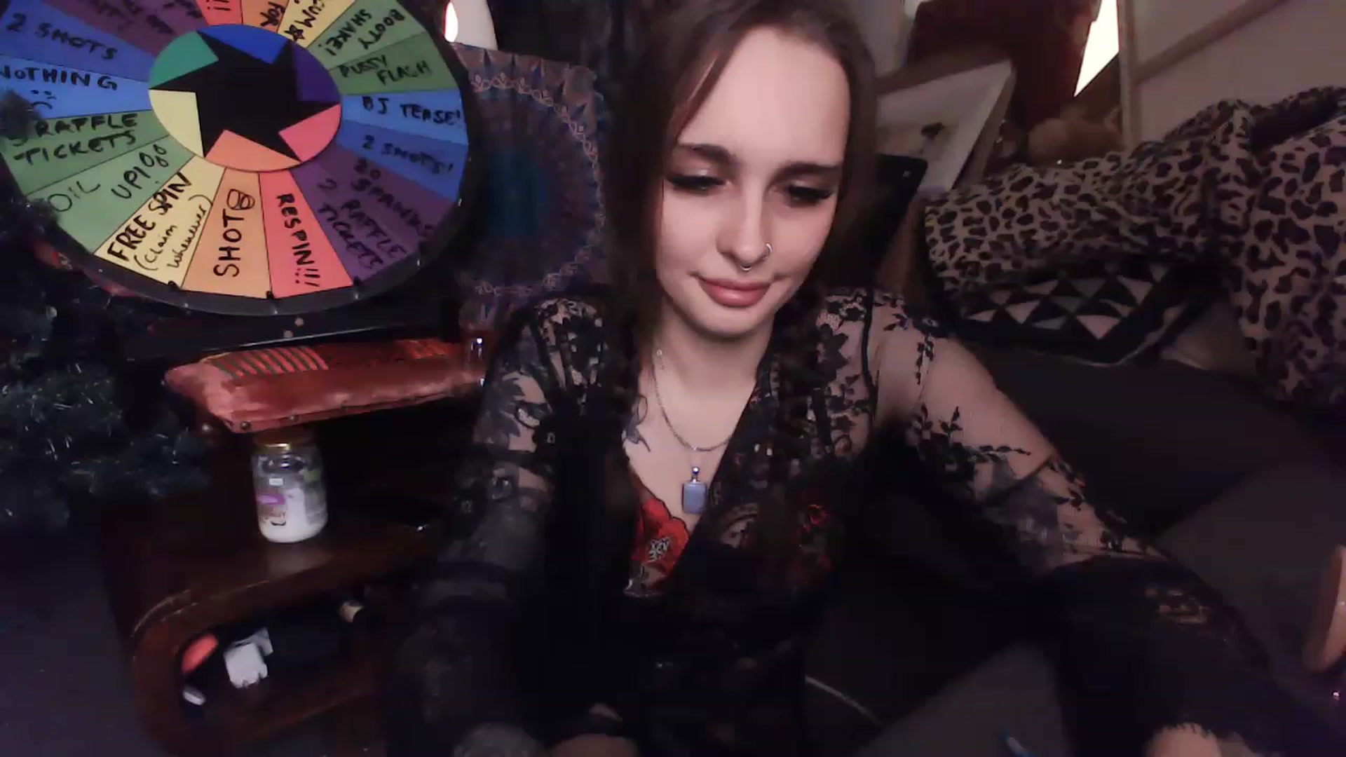 Gallery image thumbnail from Llittlellama's myfreecams stream on, 12/02/2022, 11:19 image 18 of 20