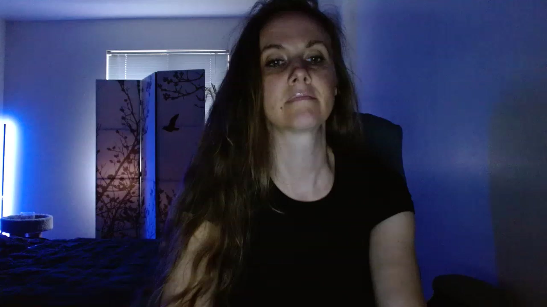 Gallery image thumbnail from LoVe_On__'s myfreecams stream on, 04/25/2023, 24:52 image 18 of 20
