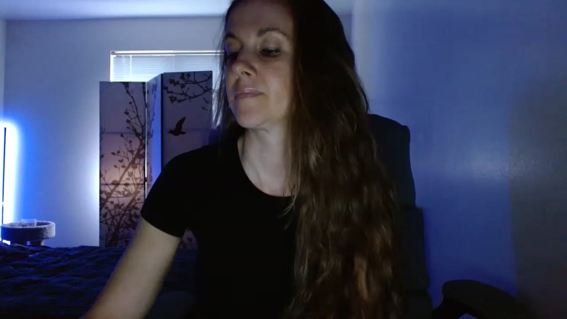 Gallery image thumbnail from LoVe_On__'s myfreecams stream on, 04/25/2023, 24:52 image 5 of 20