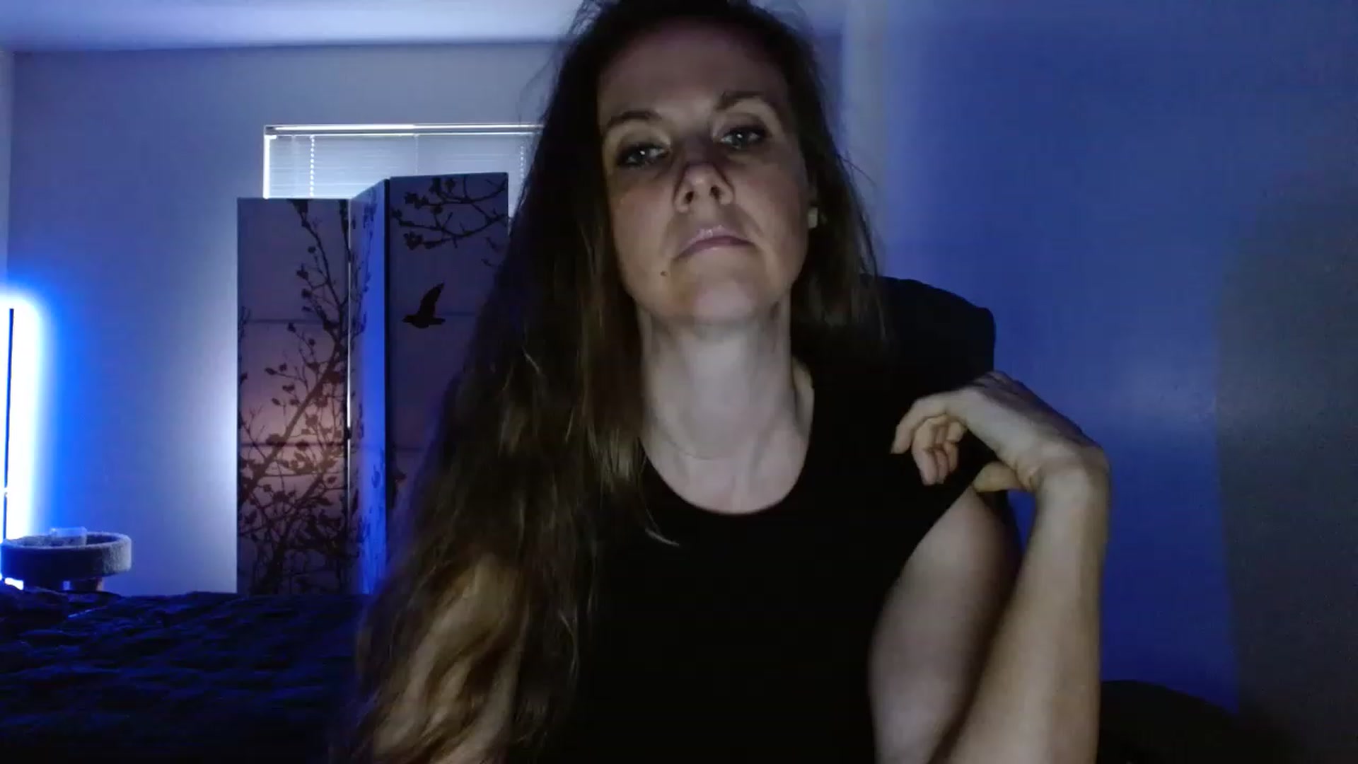 Gallery image thumbnail from LoVe_On__'s myfreecams stream on, 04/25/2023, 24:52 image 14 of 20