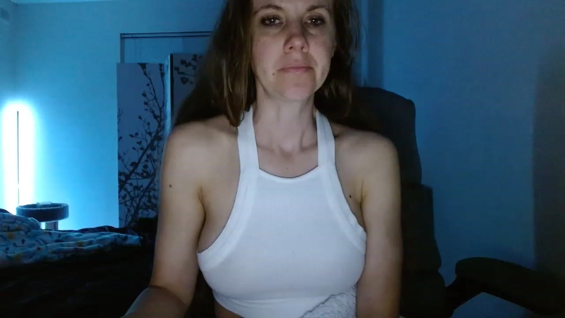 Gallery image thumbnail from LoVe_On__'s myfreecams stream on, 04/29/2023, 10:04 image 8 of 20