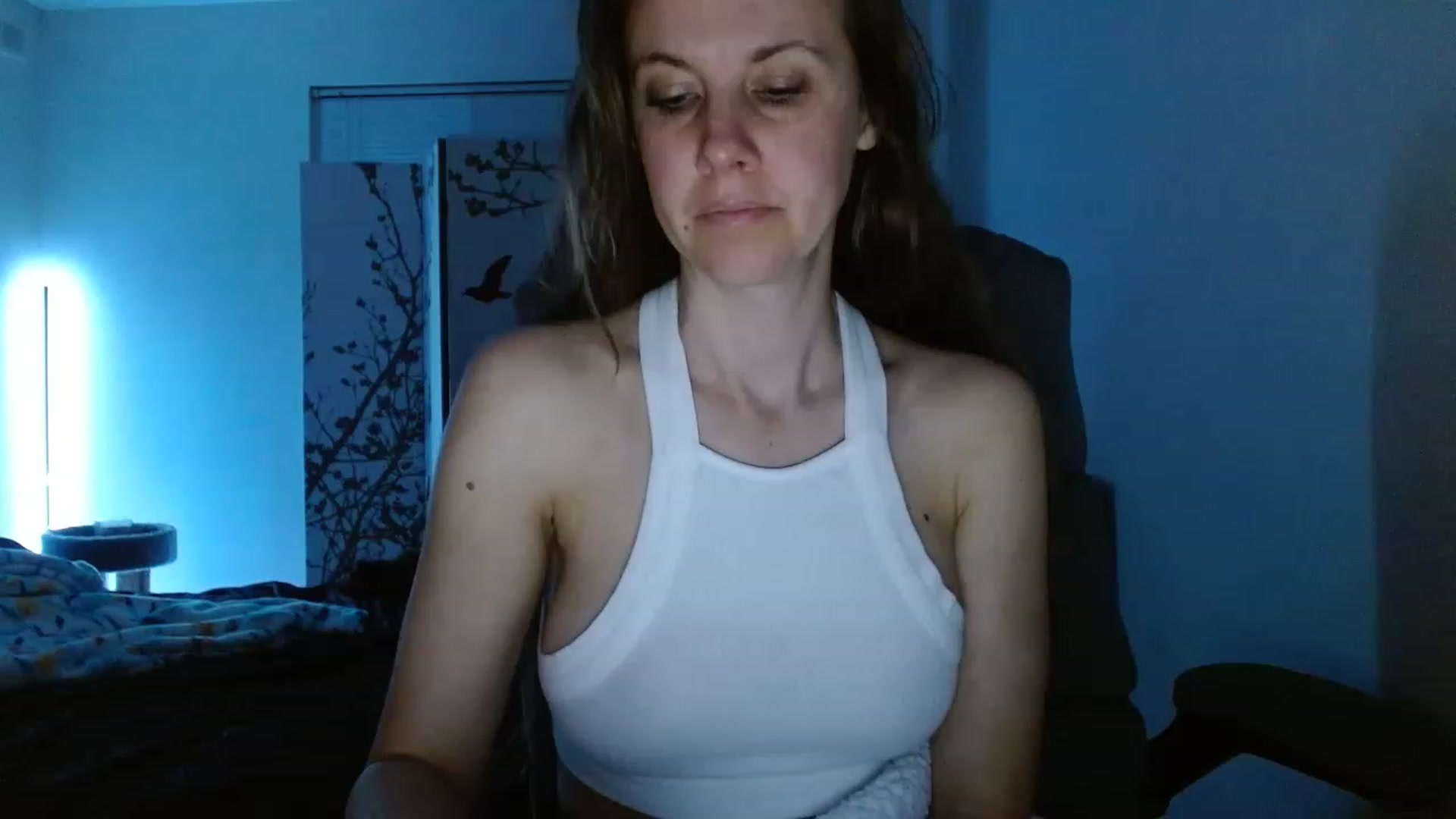 Gallery image thumbnail from LoVe_On__'s myfreecams stream on, 04/29/2023, 10:04 image 6 of 20