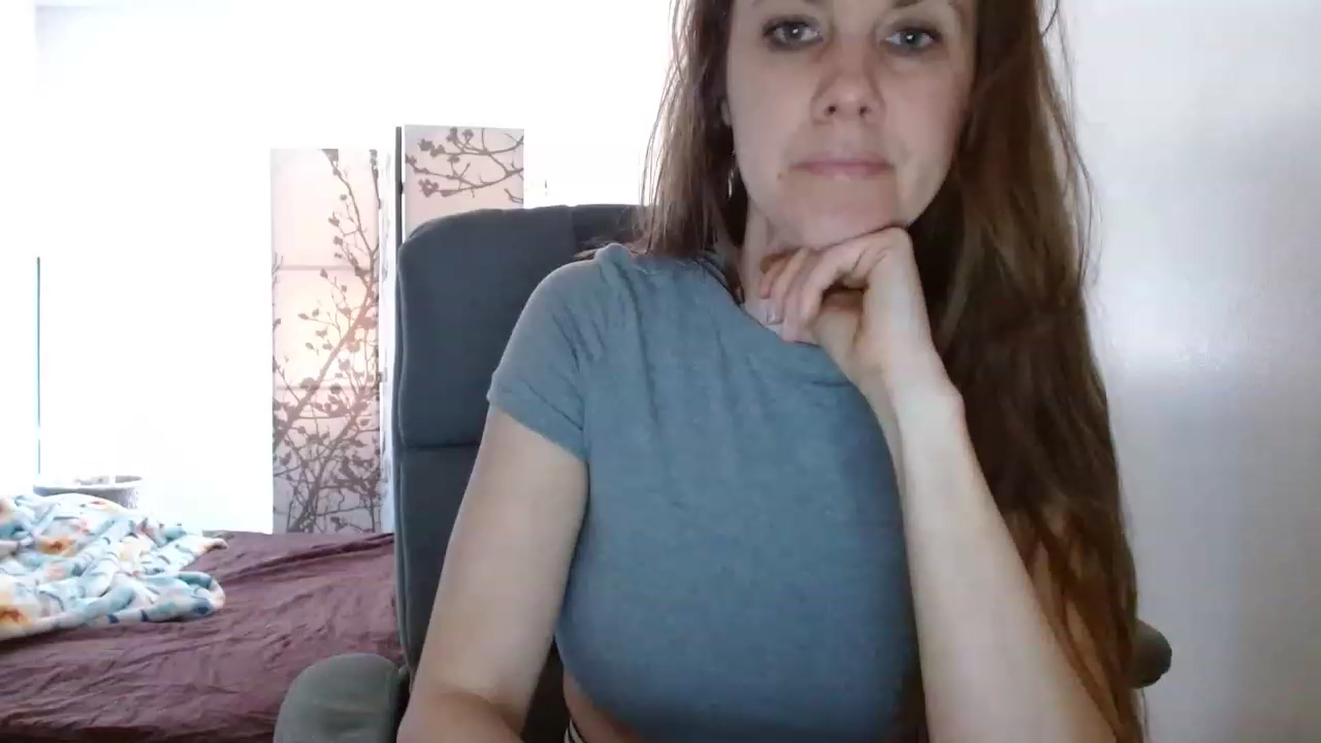Gallery image thumbnail from LoVe_On__'s myfreecams stream on, 04/29/2023, 16:35 image 18 of 20