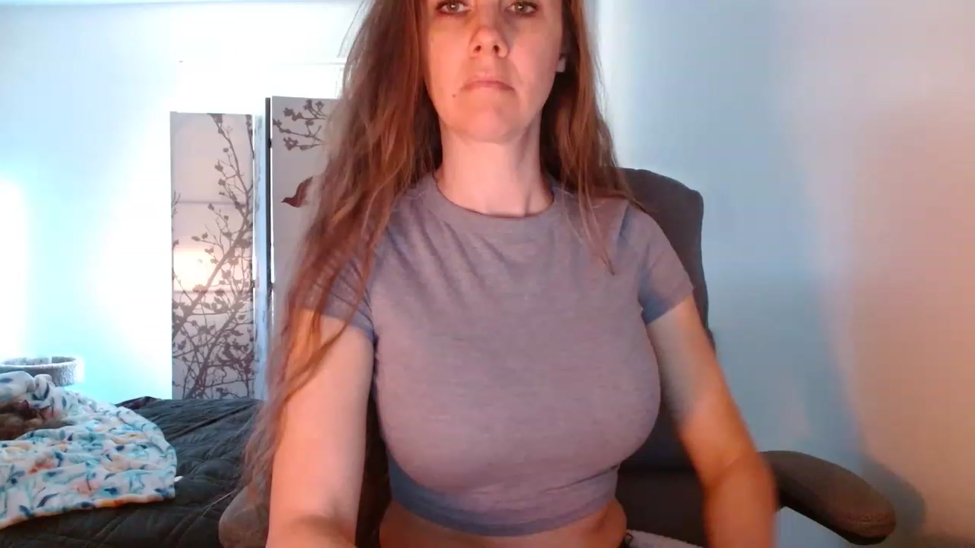 Gallery image thumbnail from LoVe_On__'s myfreecams stream on, 04/30/2023, 13:28 image 13 of 20
