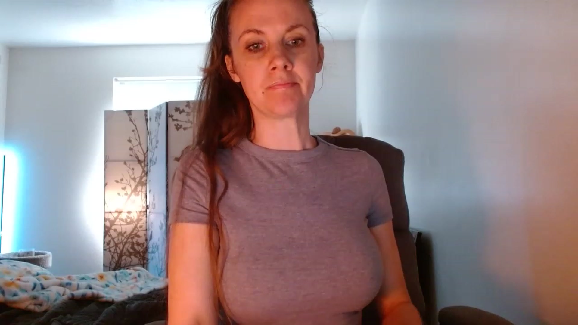 Gallery image thumbnail from LoVe_On__'s myfreecams stream on, 05/06/2023, 13:59 image 12 of 20