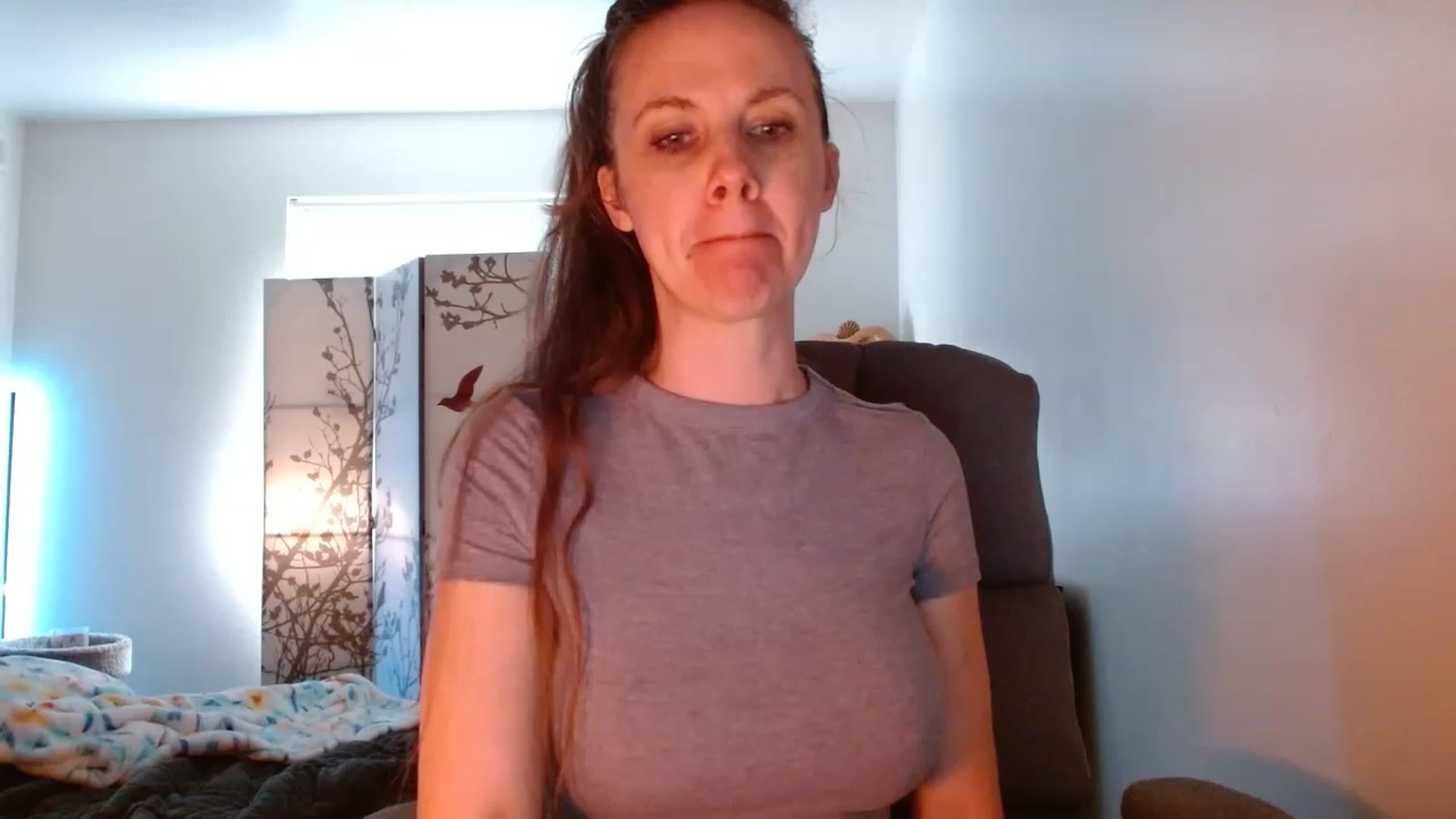Gallery image thumbnail from LoVe_On__'s myfreecams stream on, 05/06/2023, 13:59 image 16 of 20