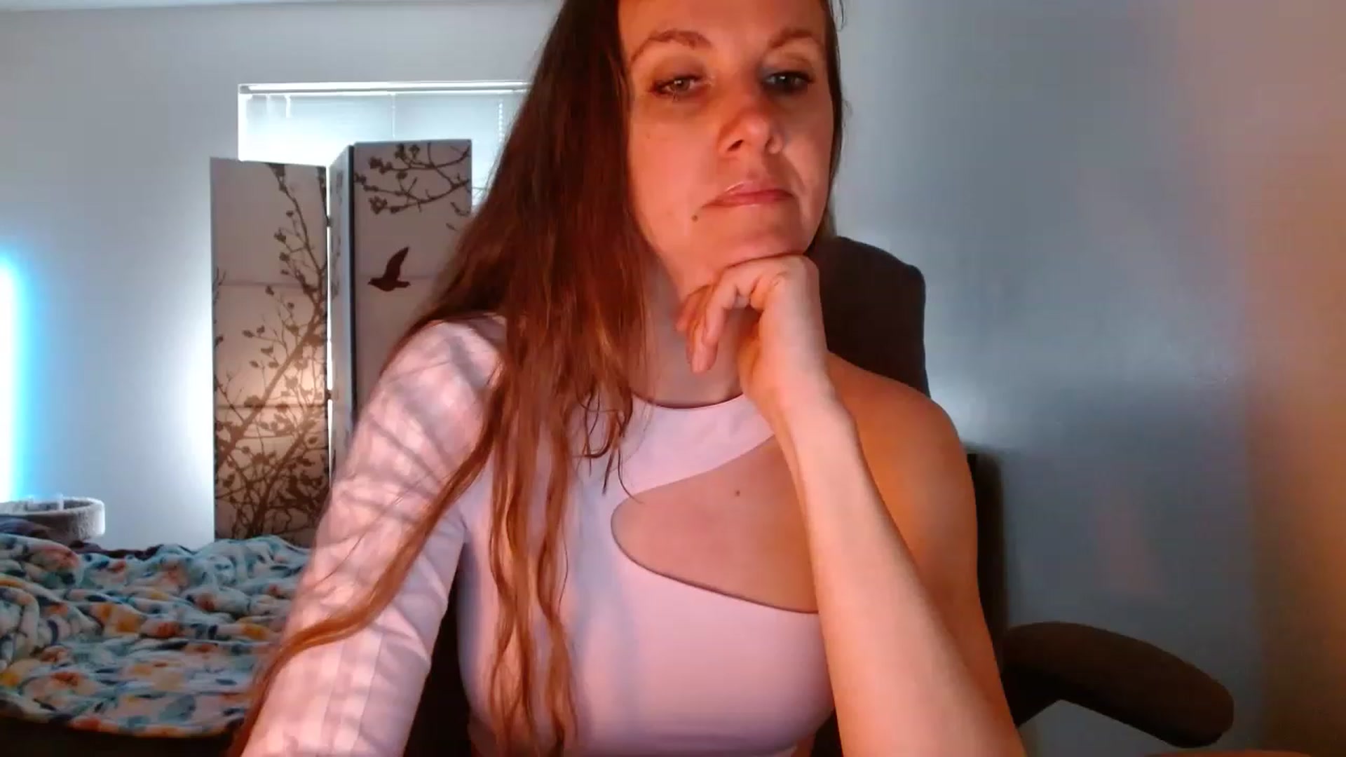 Gallery image thumbnail from LoVe_On__'s myfreecams stream on, 05/07/2023, 14:03 image 6 of 20