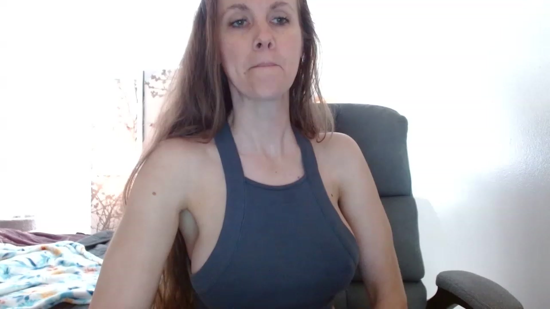 Gallery image thumbnail from LoVe_On__'s myfreecams stream on, 05/11/2023, 15:58 image 17 of 20