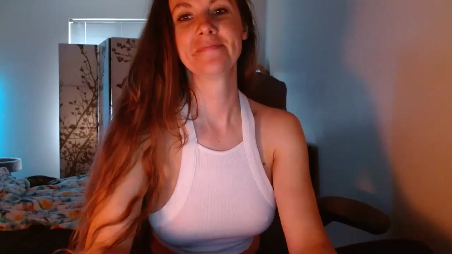 Gallery image thumbnail from LoVe_On__'s myfreecams stream on, 05/14/2023, 13:51 image 14 of 20
