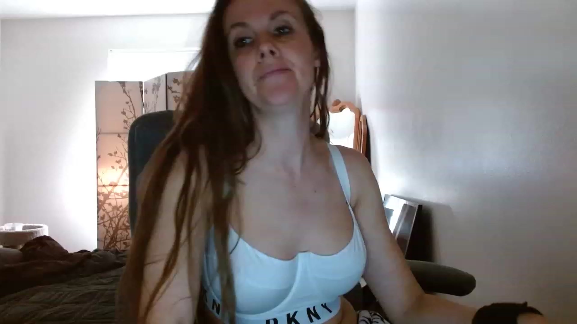 Gallery image thumbnail from LoVe_On__'s myfreecams stream on, 05/18/2023, 13:53 image 7 of 20