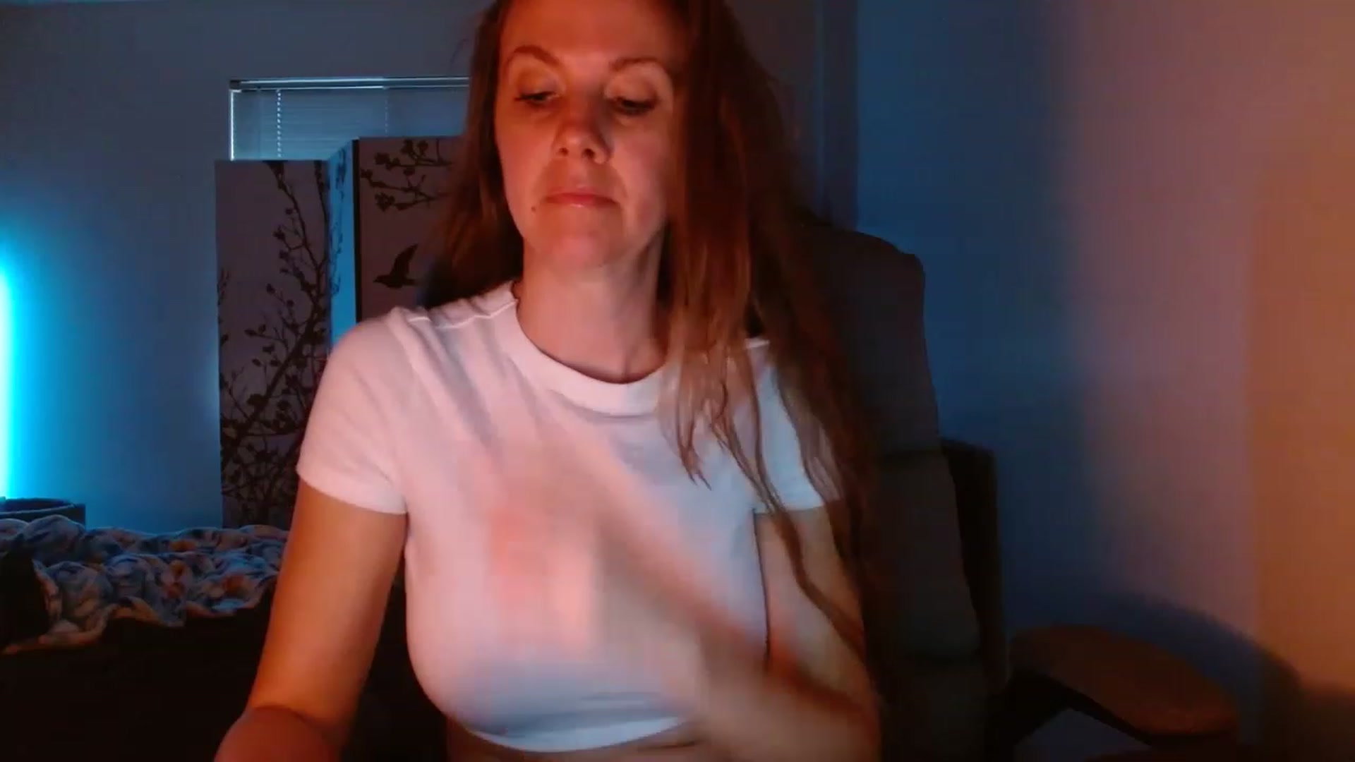 Gallery image thumbnail from LoVe_On__'s myfreecams stream on, 05/27/2023, 12:12 image 20 of 20