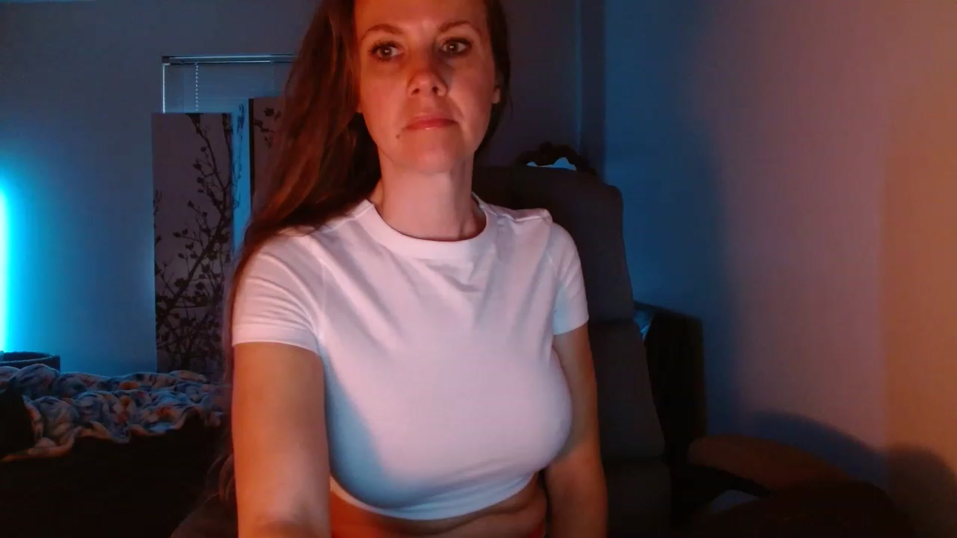Gallery image thumbnail from LoVe_On__'s myfreecams stream on, 05/27/2023, 12:12 image 5 of 20