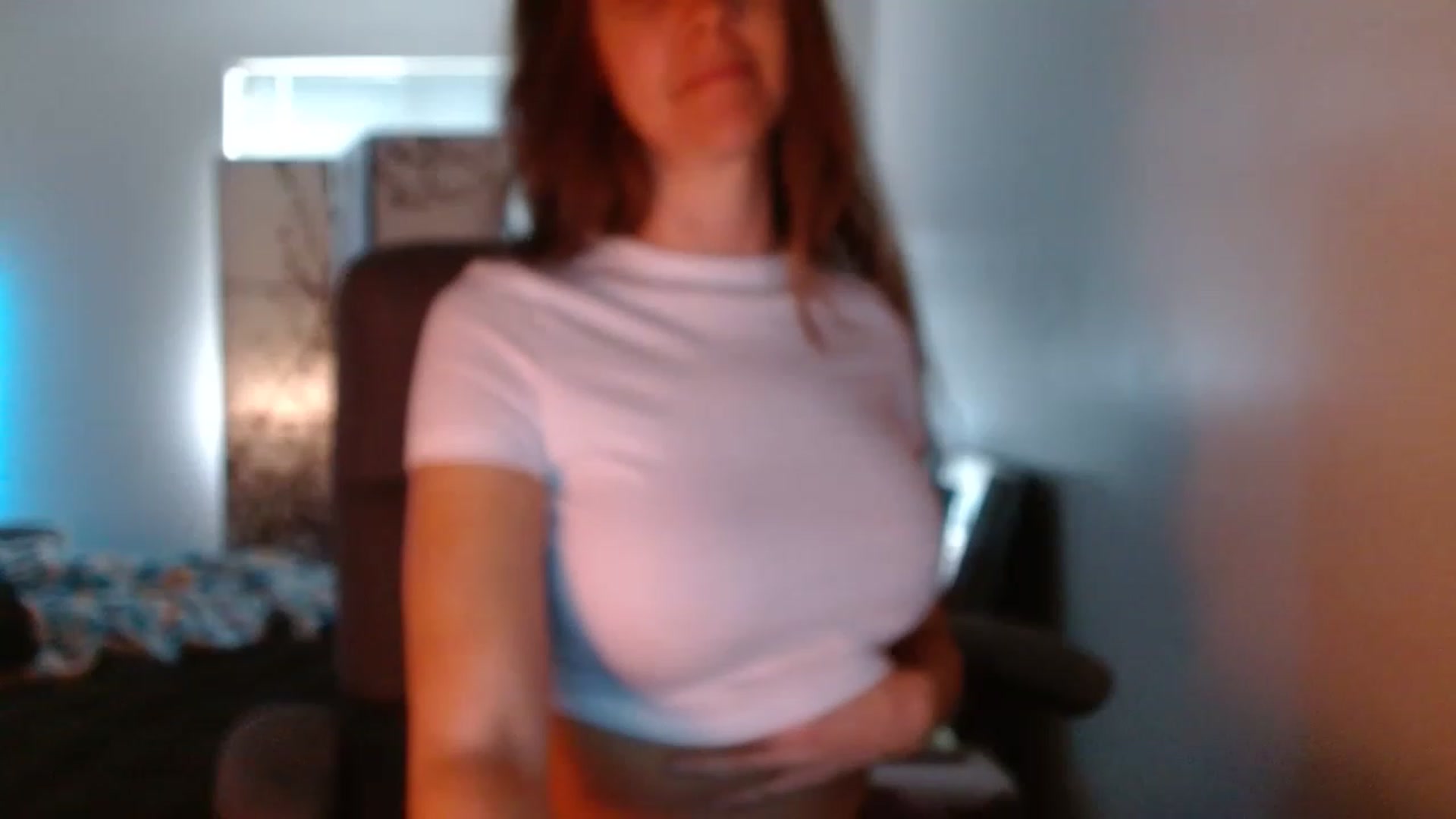 Gallery image thumbnail from LoVe_On__'s myfreecams stream on, 05/27/2023, 13:37 image 19 of 20
