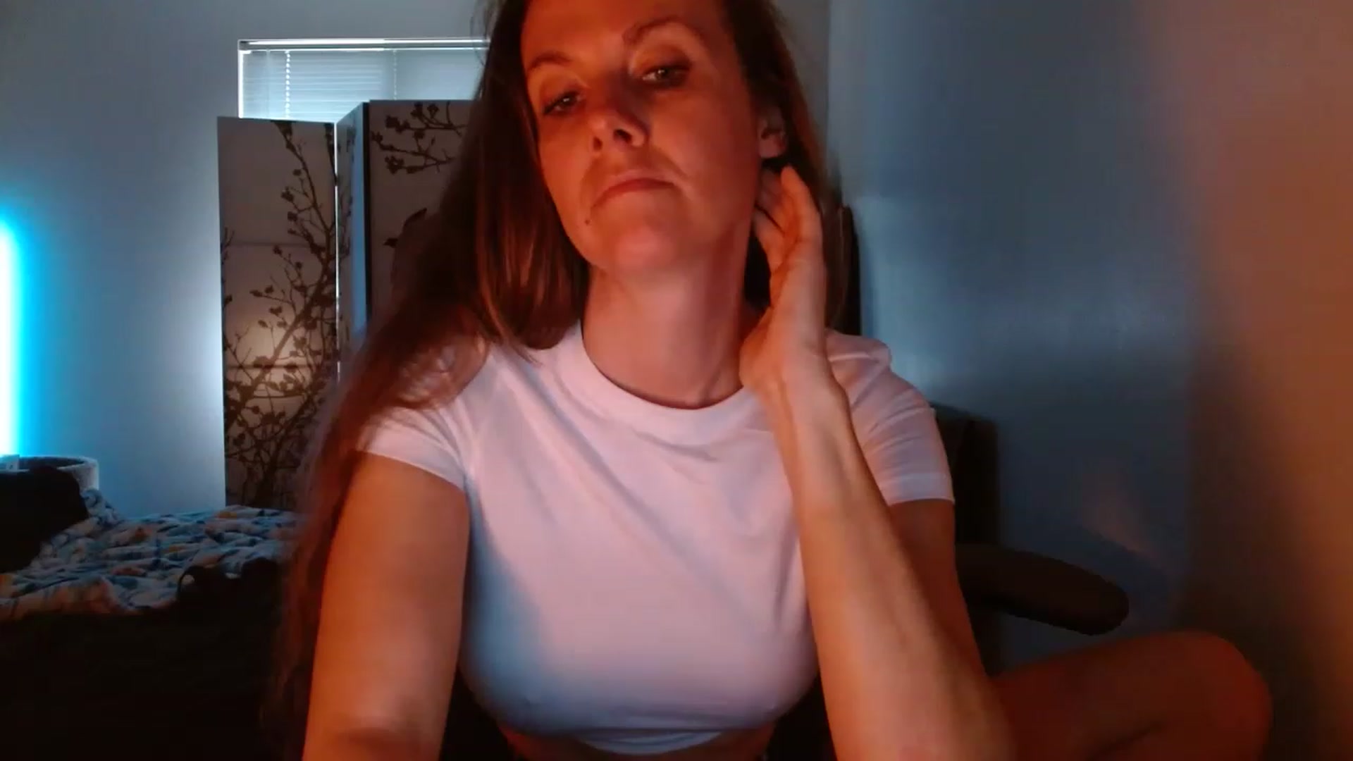 Gallery image thumbnail from LoVe_On__'s myfreecams stream on, 05/27/2023, 19:43 image 3 of 20