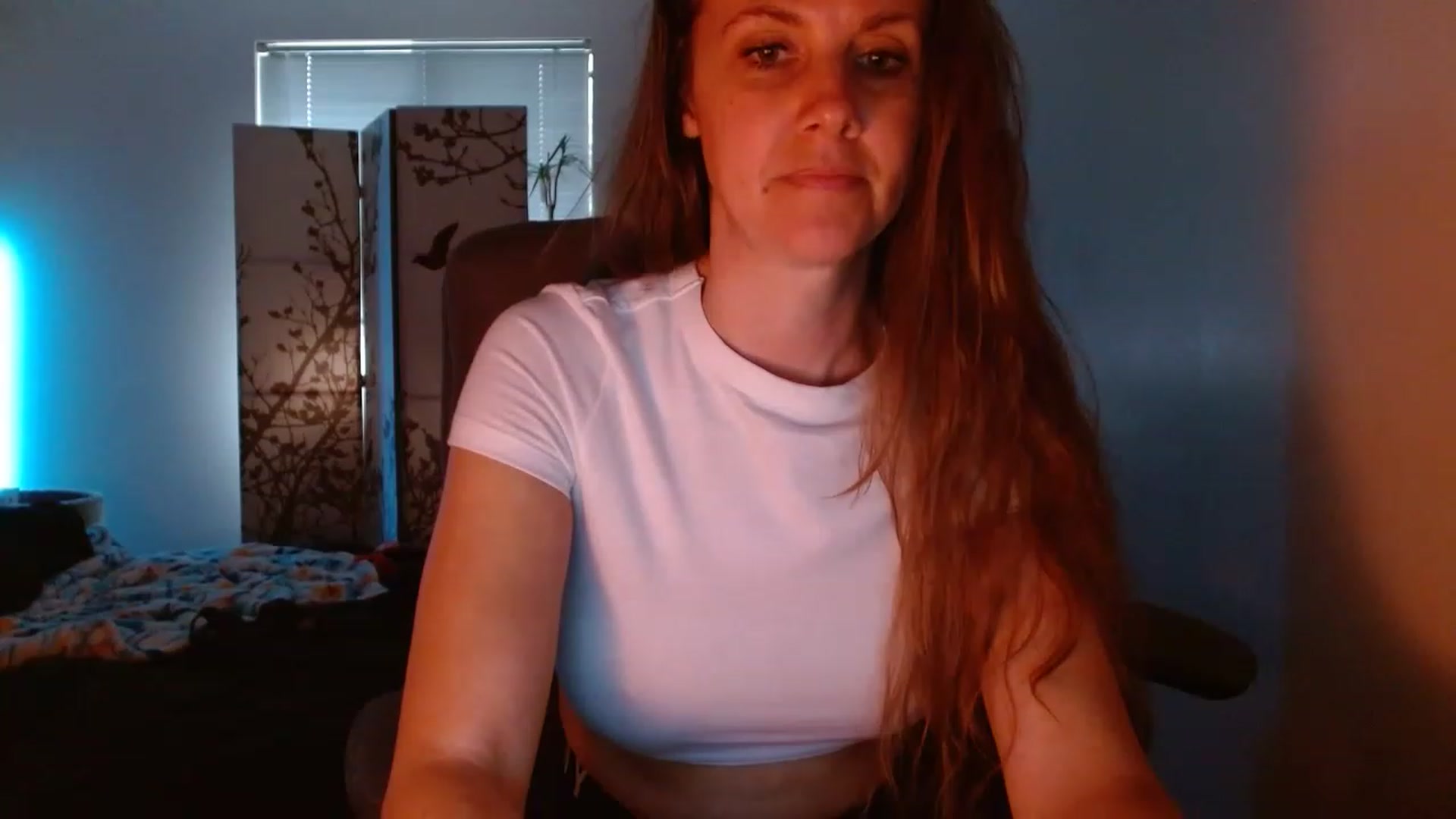 Gallery image thumbnail from LoVe_On__'s myfreecams stream on, 05/27/2023, 19:43 image 17 of 20