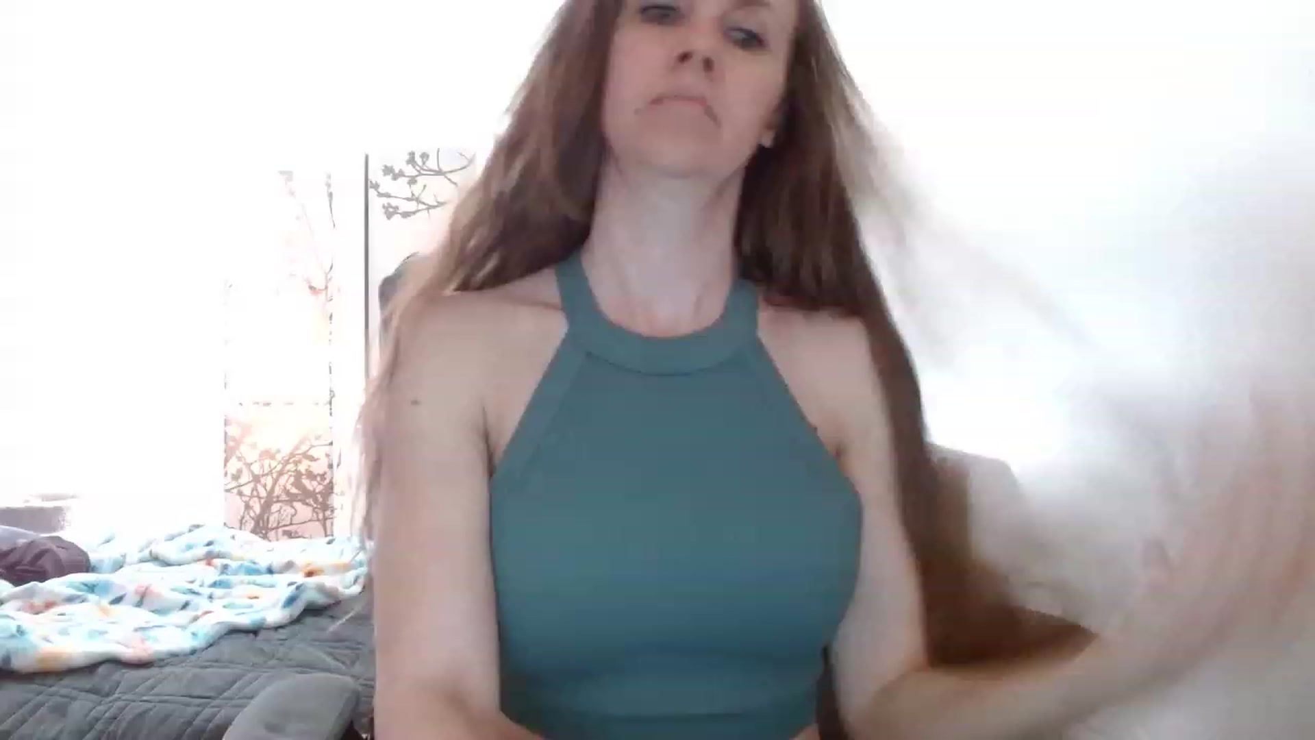 Gallery image thumbnail from LoVe_On__'s myfreecams stream on, 06/04/2023, 16:18 image 13 of 20