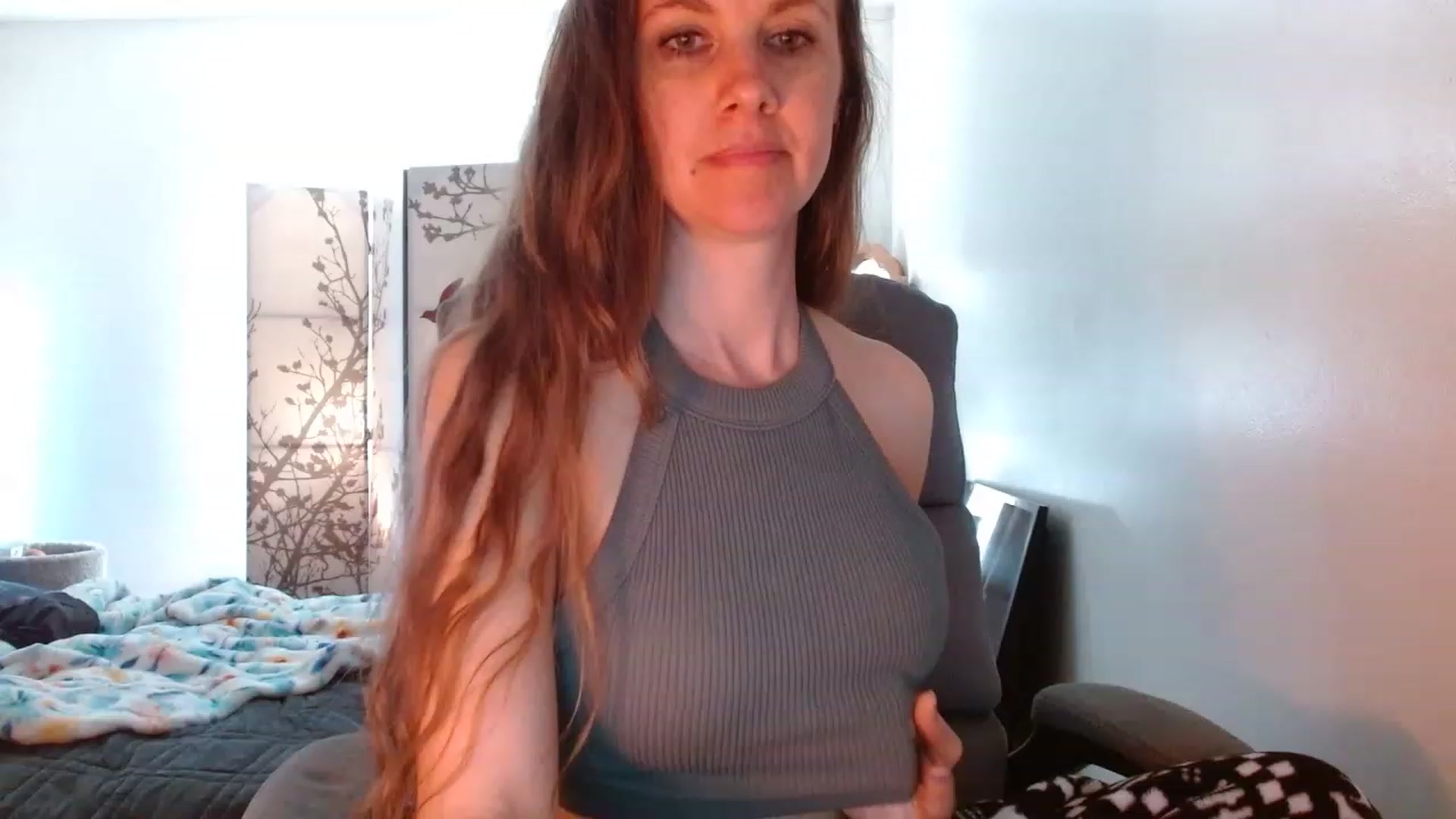 Gallery image thumbnail from LoVe_On__'s myfreecams stream on, 06/04/2023, 16:18 image 7 of 20