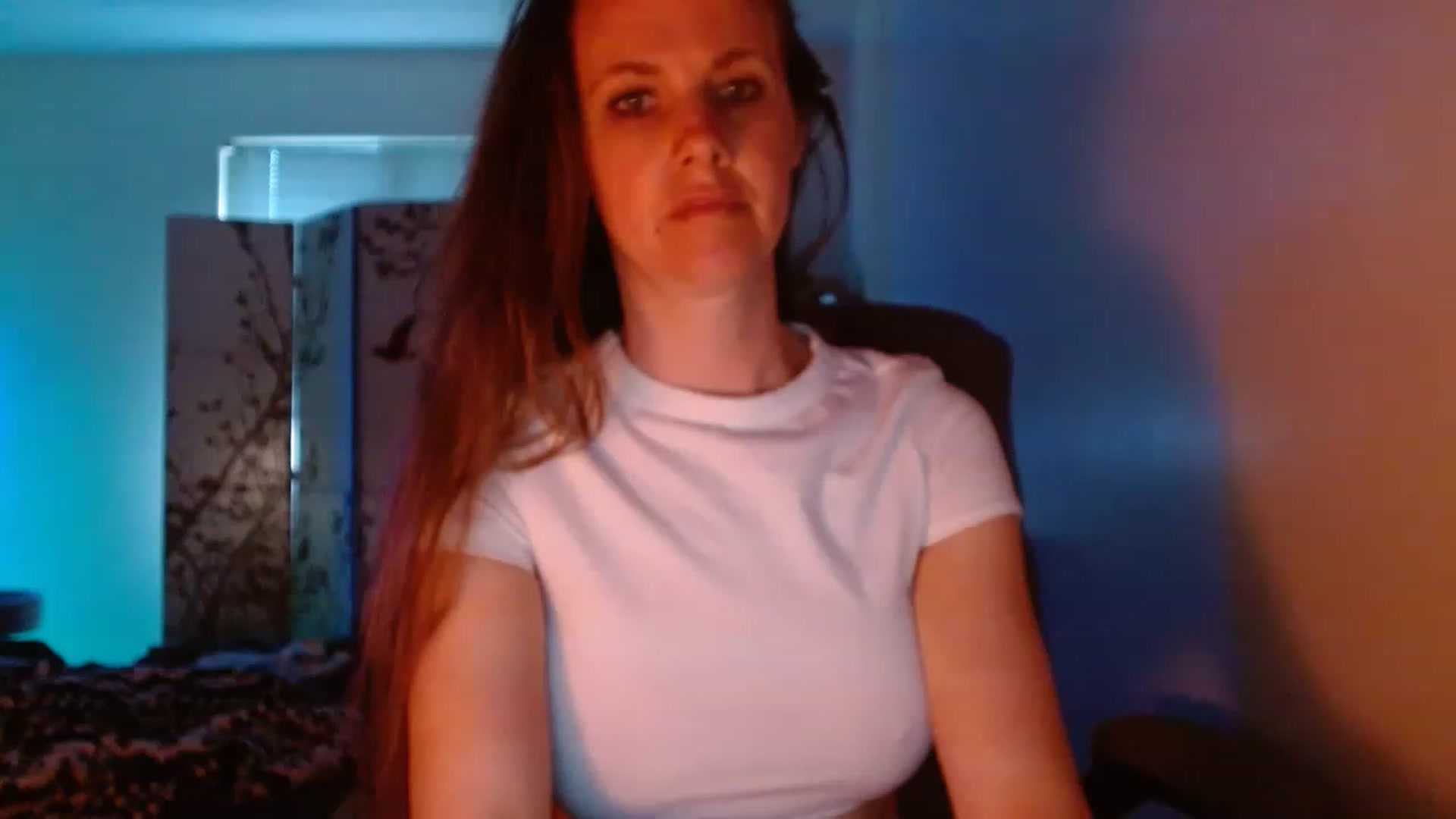 Gallery image thumbnail from LoVe_On__'s myfreecams stream on, 06/09/2023, 13:24 image 18 of 20