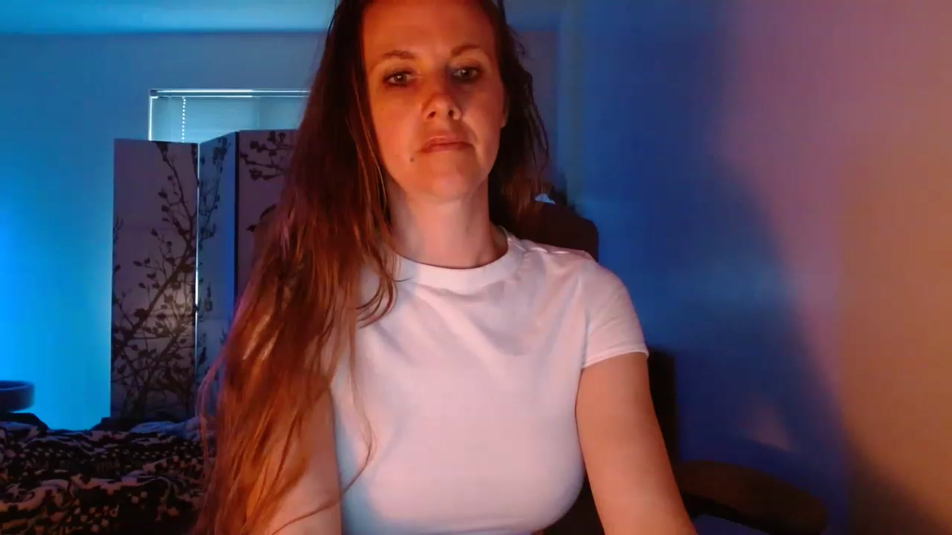 Gallery image thumbnail from LoVe_On__'s myfreecams stream on, 06/09/2023, 13:24 image 12 of 20
