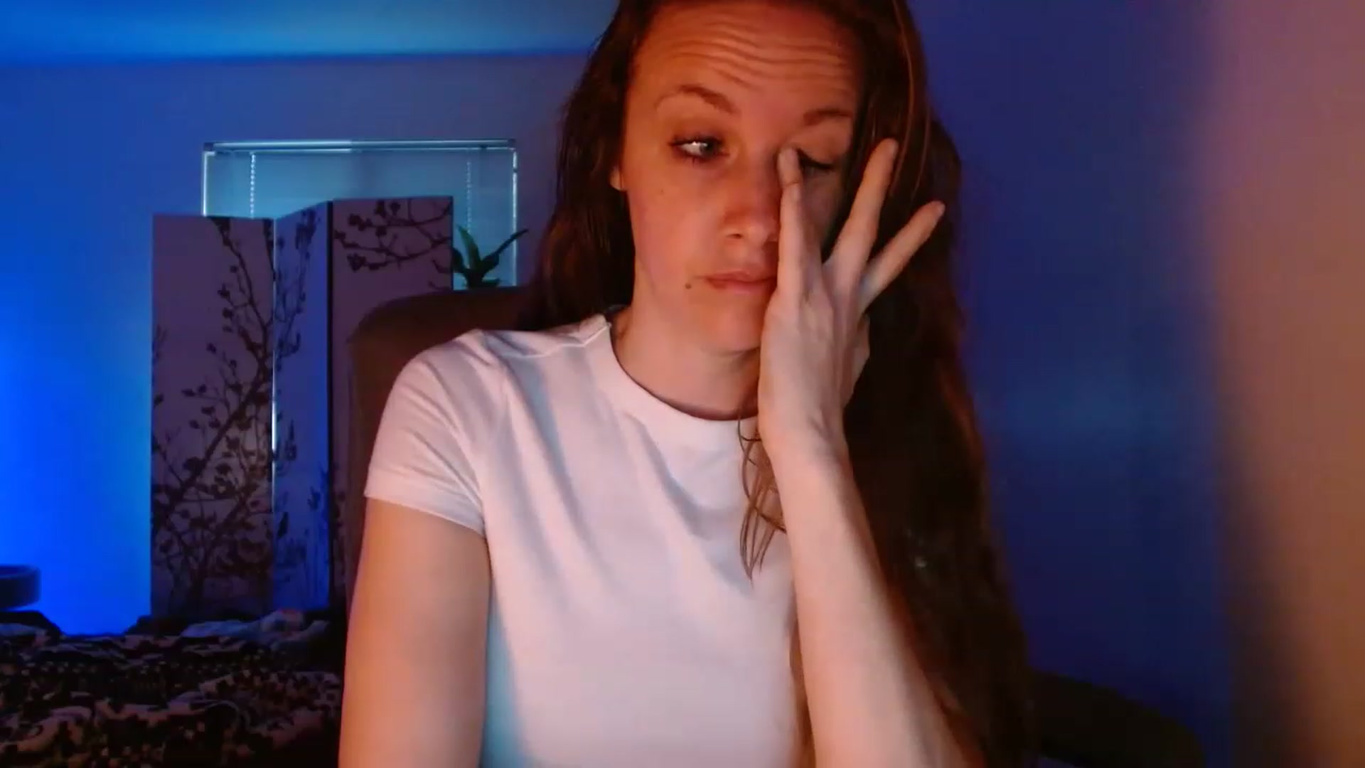 Gallery image thumbnail from LoVe_On__'s myfreecams stream on, 06/09/2023, 13:24 image 7 of 20
