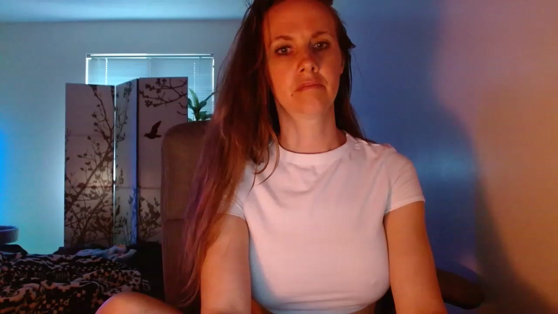 Gallery image thumbnail from LoVe_On__'s myfreecams stream on, 06/09/2023, 13:24 image 19 of 20
