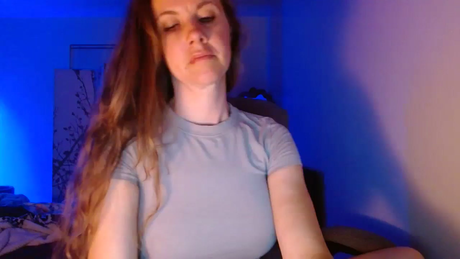Gallery image thumbnail from LoVe_On__'s myfreecams stream on, 06/10/2023, 09:02 image 5 of 20