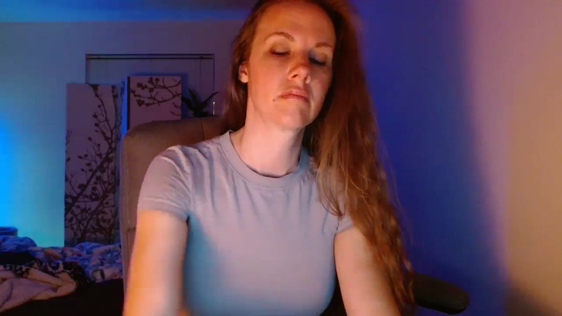 Gallery image thumbnail from LoVe_On__'s myfreecams stream on, 06/10/2023, 09:02 image 19 of 20