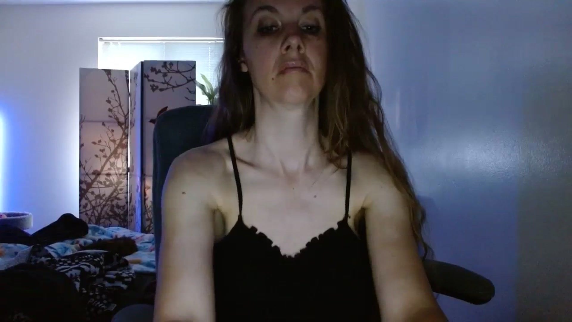 Gallery image thumbnail from LoVe_On__'s myfreecams stream on, 06/10/2023, 14:13 image 13 of 20