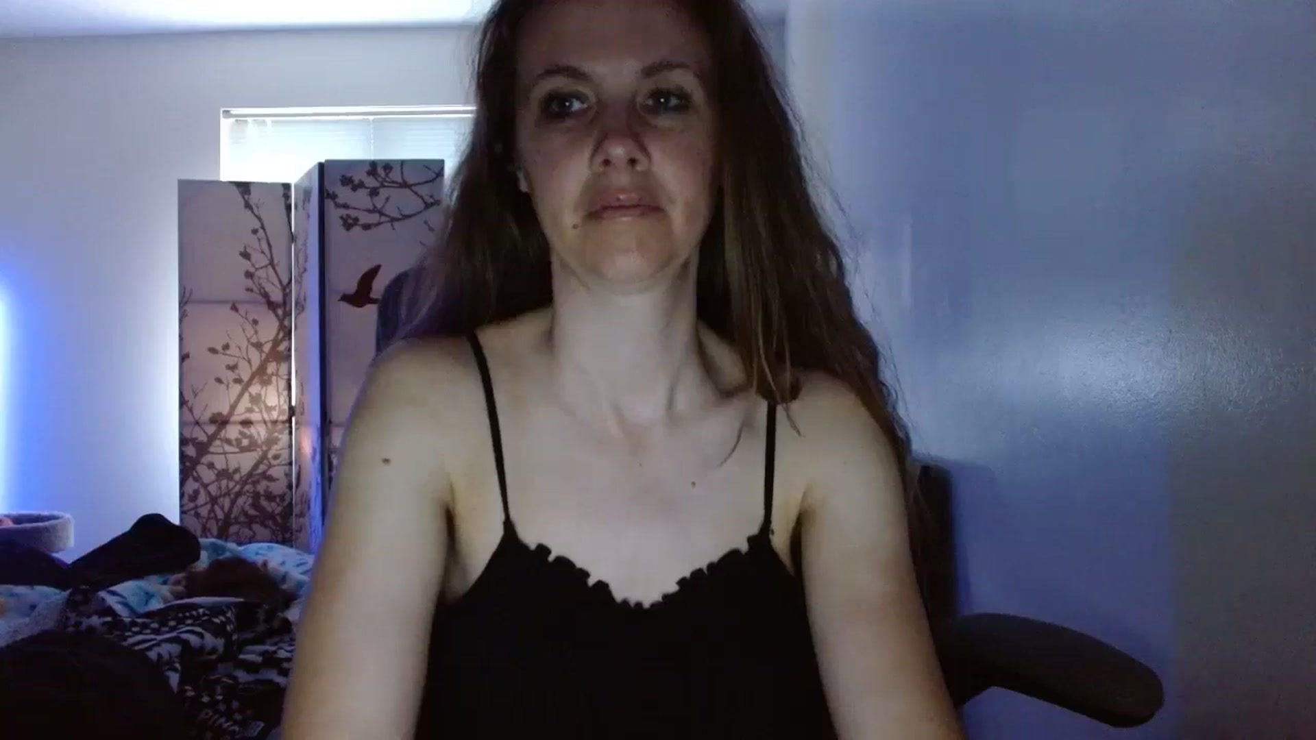 Gallery image thumbnail from LoVe_On__'s myfreecams stream on, 06/10/2023, 14:13 image 10 of 20