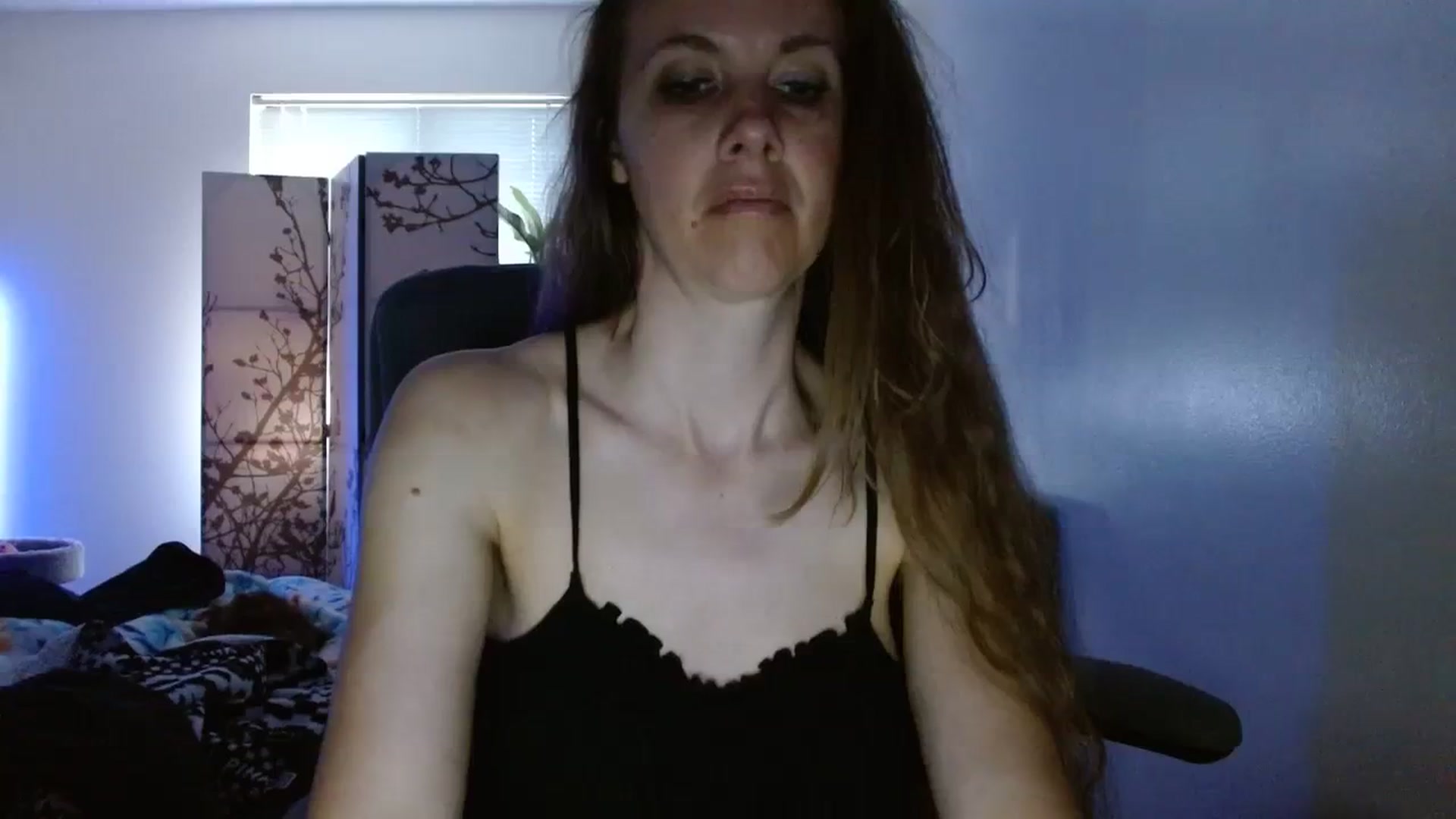 Gallery image thumbnail from LoVe_On__'s myfreecams stream on, 06/10/2023, 14:13 image 12 of 20