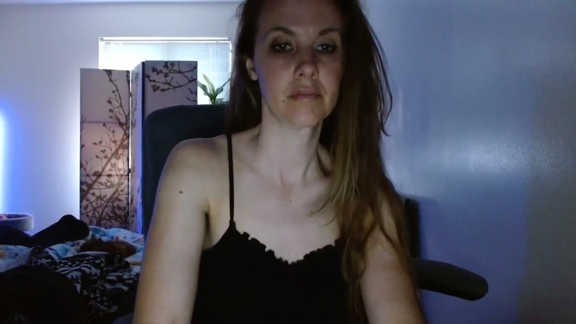 Gallery image thumbnail from LoVe_On__'s myfreecams stream on, 06/10/2023, 14:13 image 17 of 20