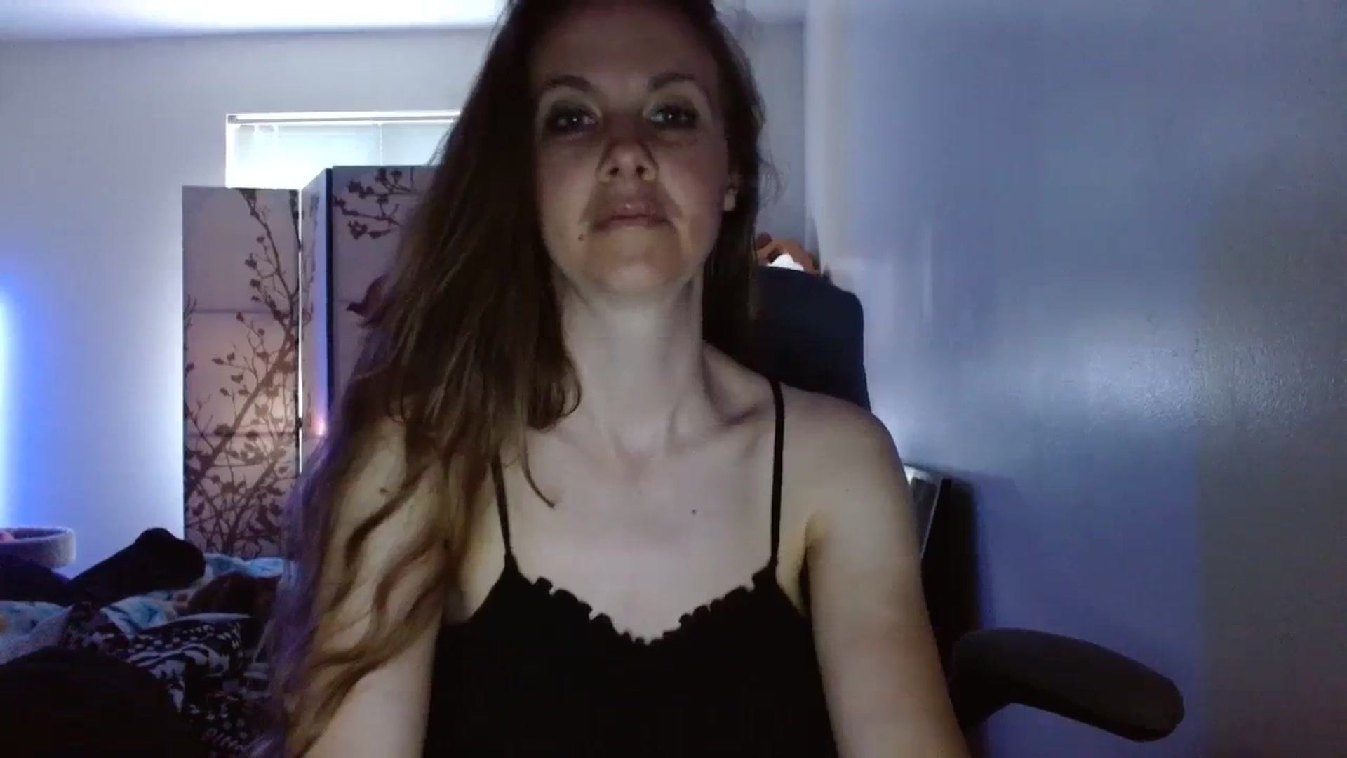 Gallery image thumbnail from LoVe_On__'s myfreecams stream on, 06/10/2023, 14:13 image 8 of 20