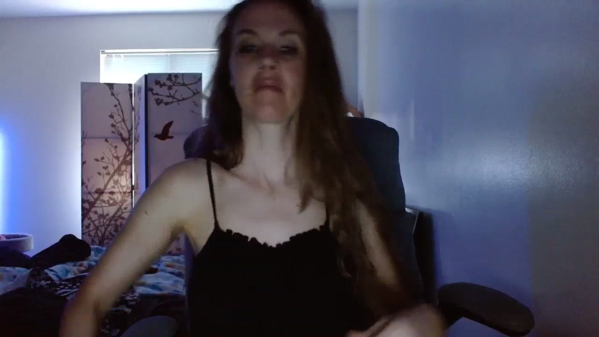 Gallery image thumbnail from LoVe_On__'s myfreecams stream on, 06/10/2023, 14:13 image 7 of 20