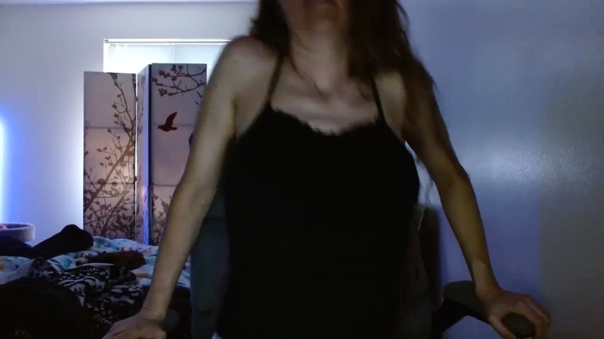 Gallery image thumbnail from LoVe_On__'s myfreecams stream on, 06/10/2023, 14:13 image 14 of 20