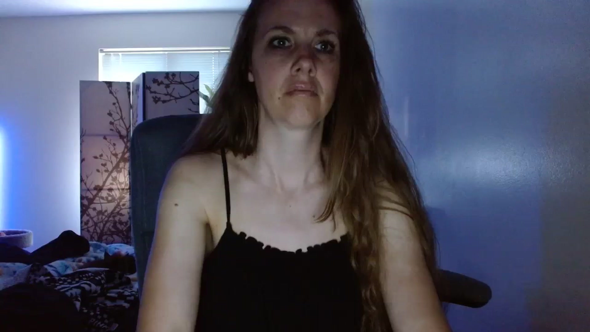 Gallery image thumbnail from LoVe_On__'s myfreecams stream on, 06/10/2023, 14:13 image 5 of 20