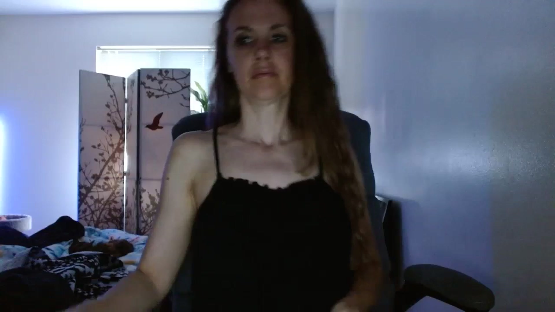 Gallery image thumbnail from LoVe_On__'s myfreecams stream on, 06/10/2023, 14:51 image 6 of 20