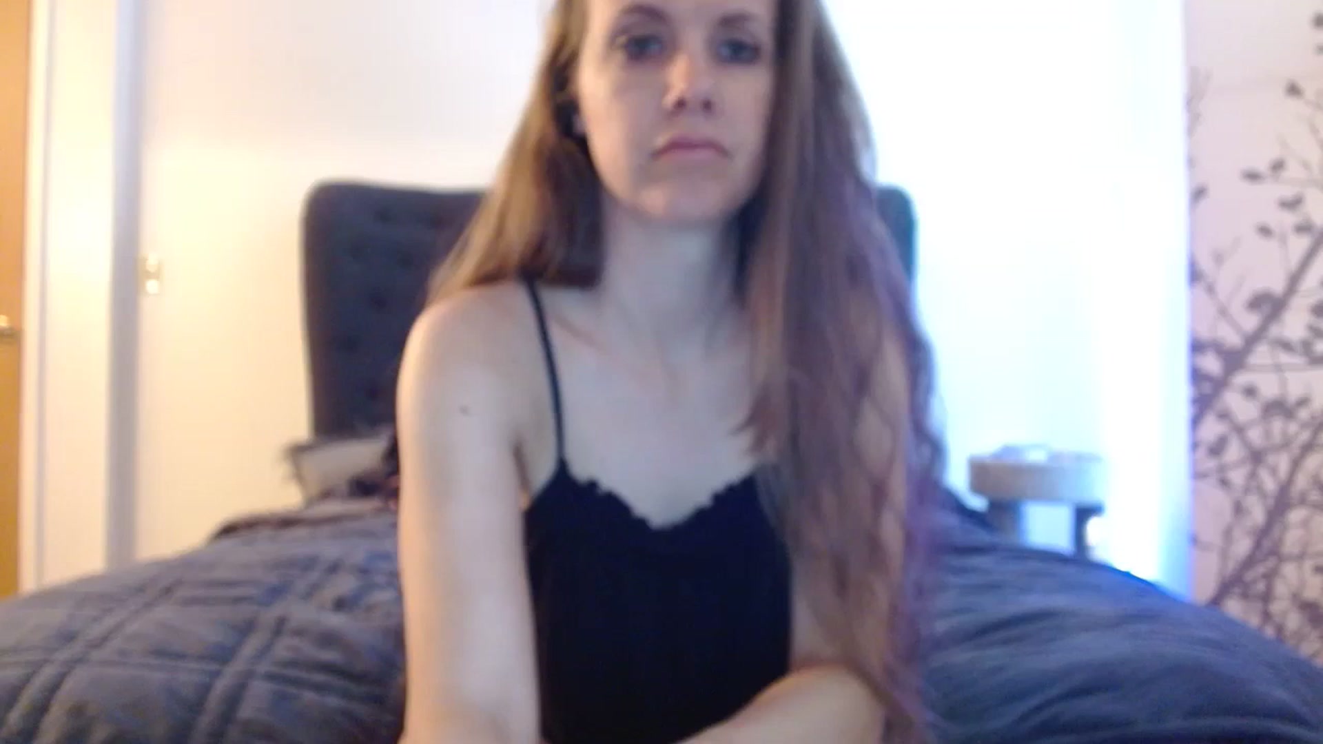 Gallery image thumbnail from LoVe_On__'s myfreecams stream on, 06/10/2023, 15:43 image 13 of 20