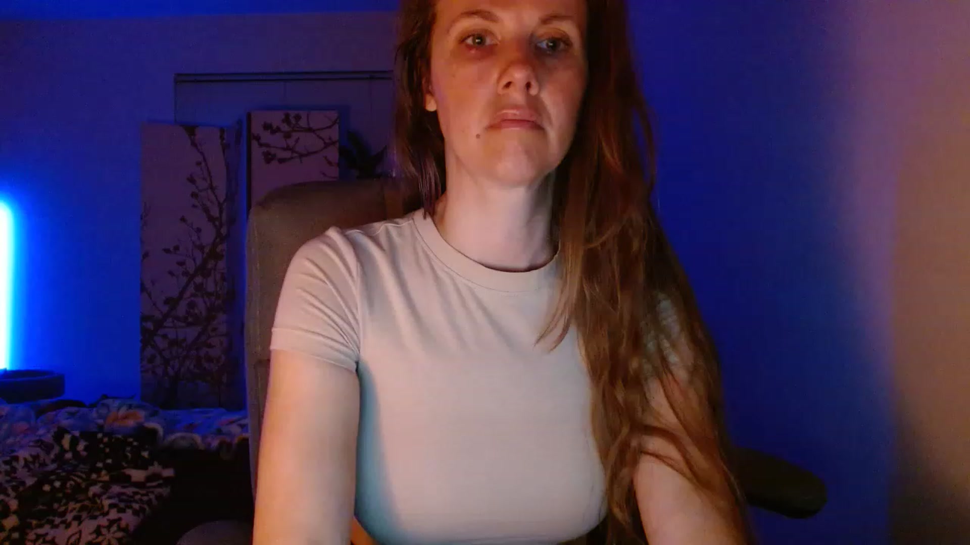 Gallery image thumbnail from LoVe_On__'s myfreecams stream on, 06/11/2023, 11:26 image 4 of 20